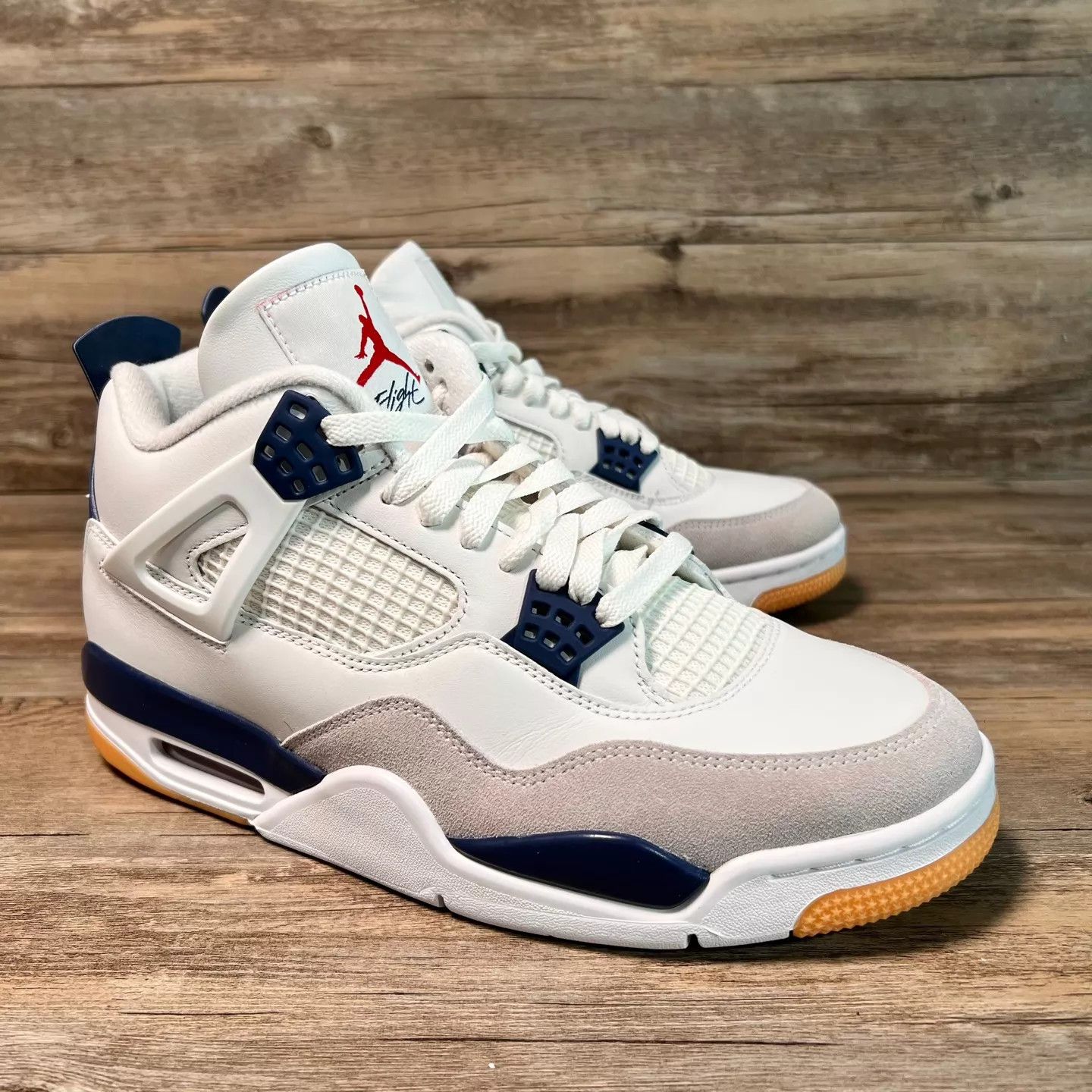 Nike Jordan x Nike SB AJ4 White/Navy 44 worn 1x DR5415-100 Size US 11 / EU 44 - 2 Thumbnail