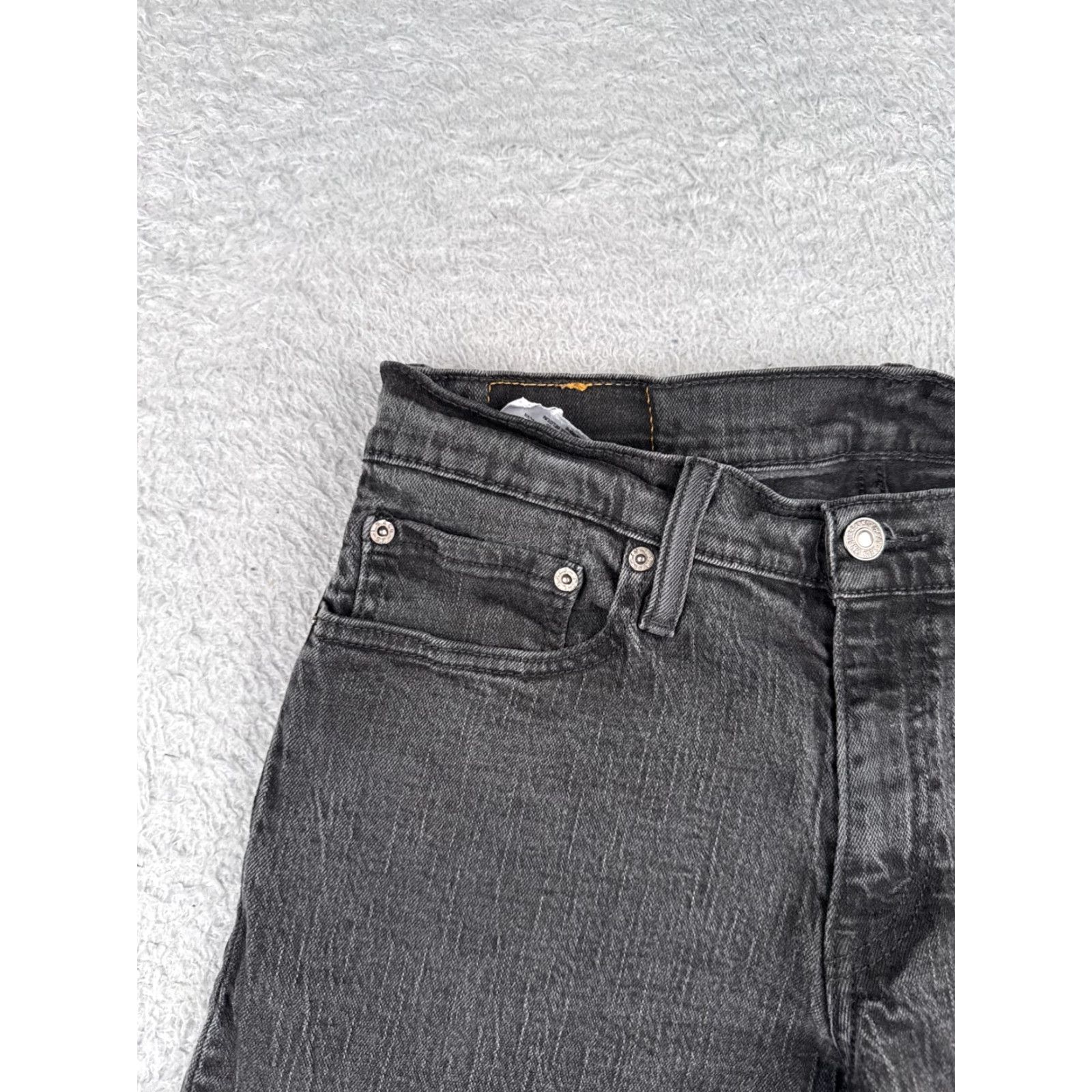 Levi's Levi's Women Black Cut-Off Shorts 32 Denim Cotton Blend Zip Fly 514 Dark Wash 7 Inseam Regular Rise 8.5-10.5 In Pockets 5-Pocket Design Vintage No Size 24" / US 00 / IT 34 - 4 Thumbnail