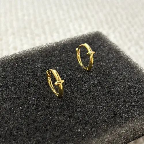 Other 13mm Star Gold Hoop Earrings for Men Women Hip Hop Unisex Size ONE SIZE - 1 Thumbnail