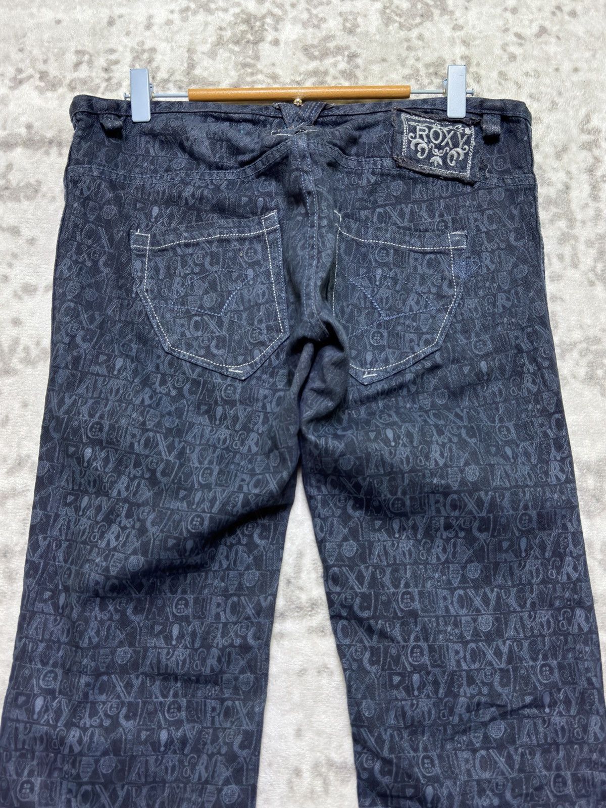 Quicksilver Vintage Roxy Monogram Graphic Bush Pants Low Rise Denim Size 32" / US 10 / IT 46 - 9 Thumbnail