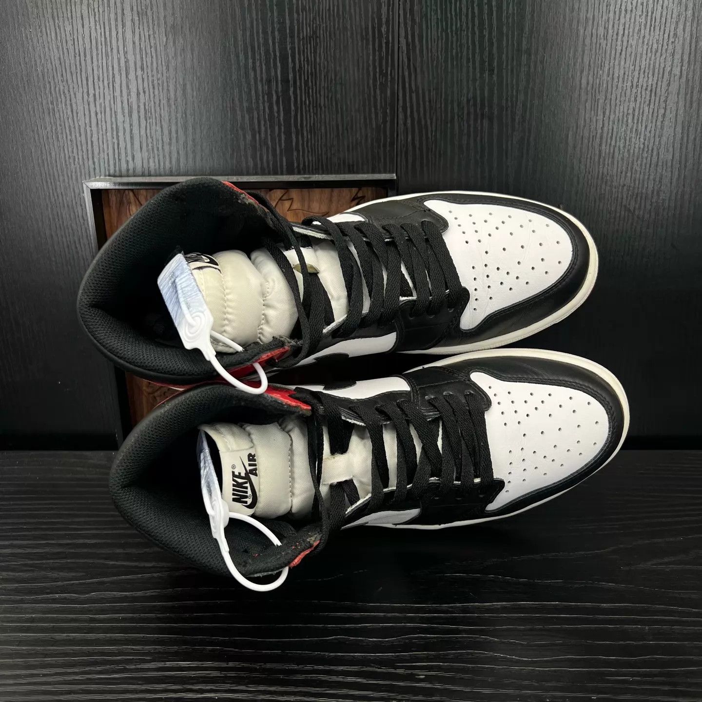 Nike AJ1 Black Toe 44.5 US 1-2 Worn CH7053 Size US 11.5 / EU 44-45 - 2 Thumbnail