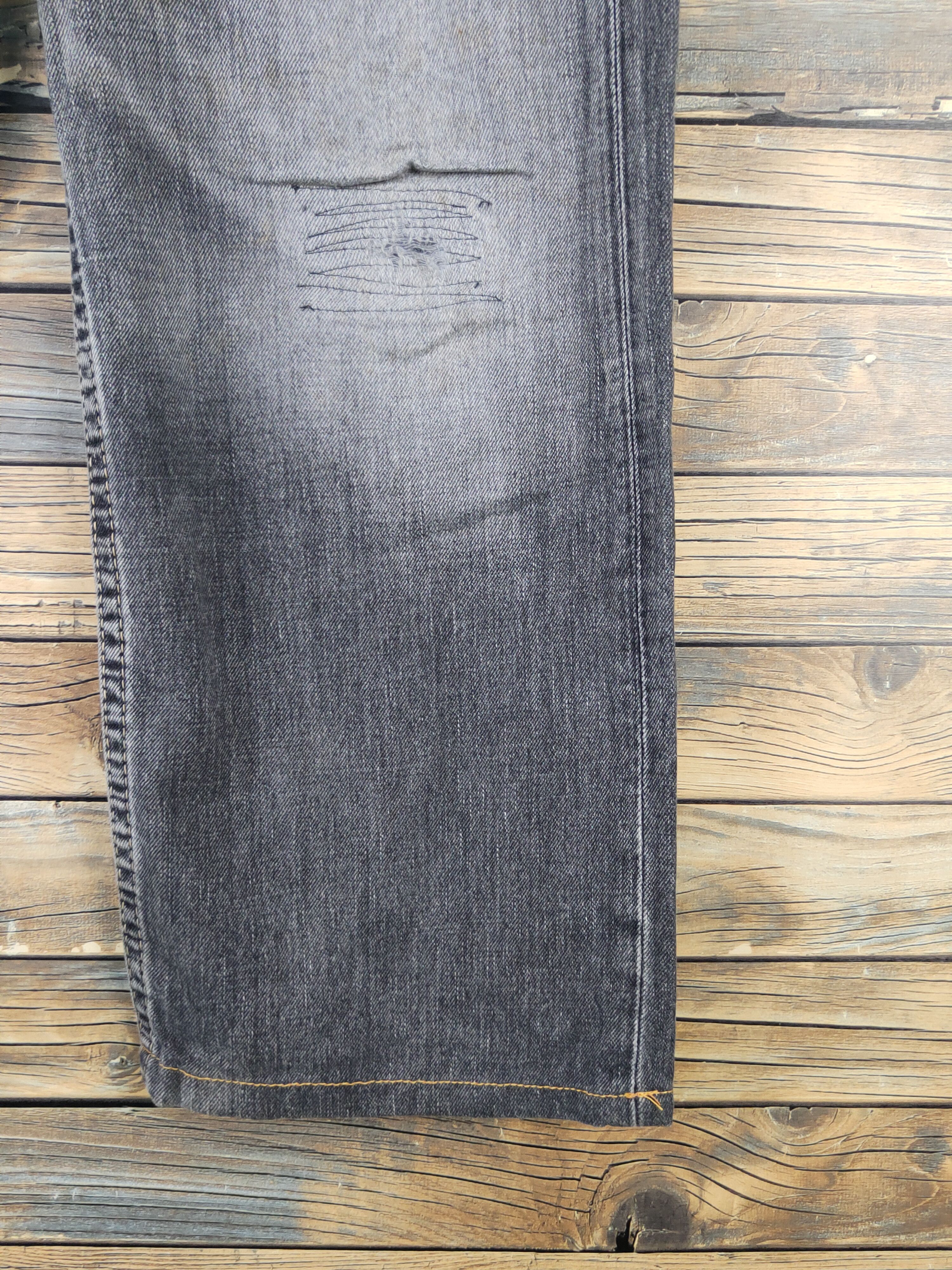 Levi's 902 Levi's Black Distressed Ripped denim Jeans #W1487 Size US 32 / EU 48 - 6 Thumbnail