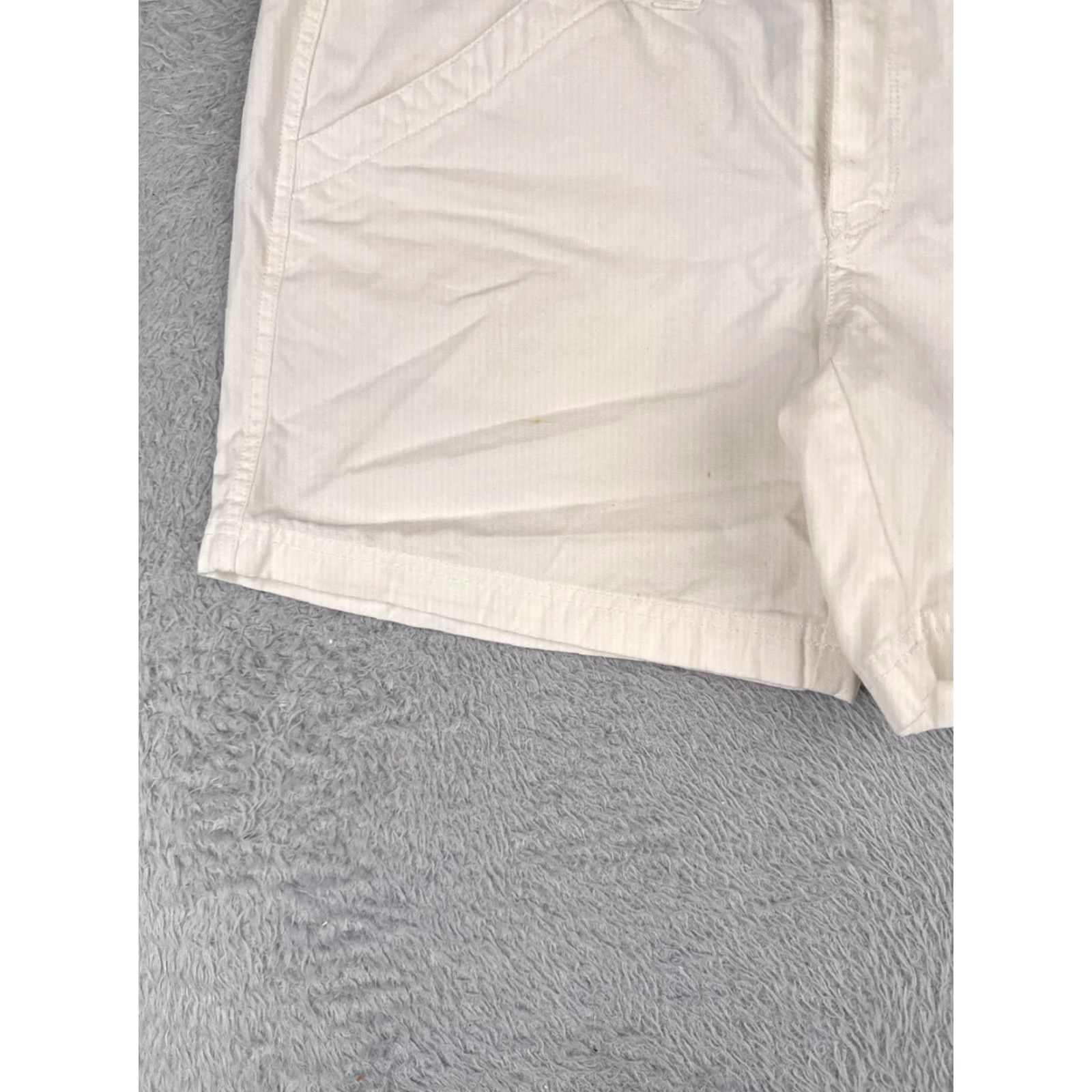 The North Face The North Face Shorts Adult 12 White 100% Cotton Hiking Casual Women Size 34" / US 12 / IT 48 - 3 Thumbnail