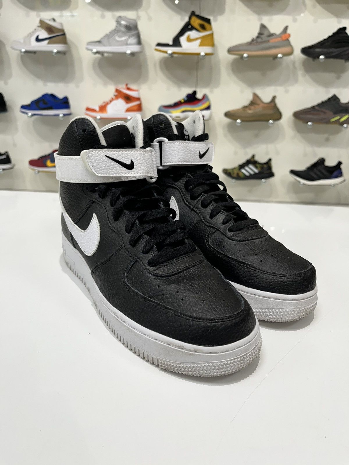 Nike Nike Air Force 1 High Black White Size US 10.5 / EU 43-44 - 7 Thumbnail