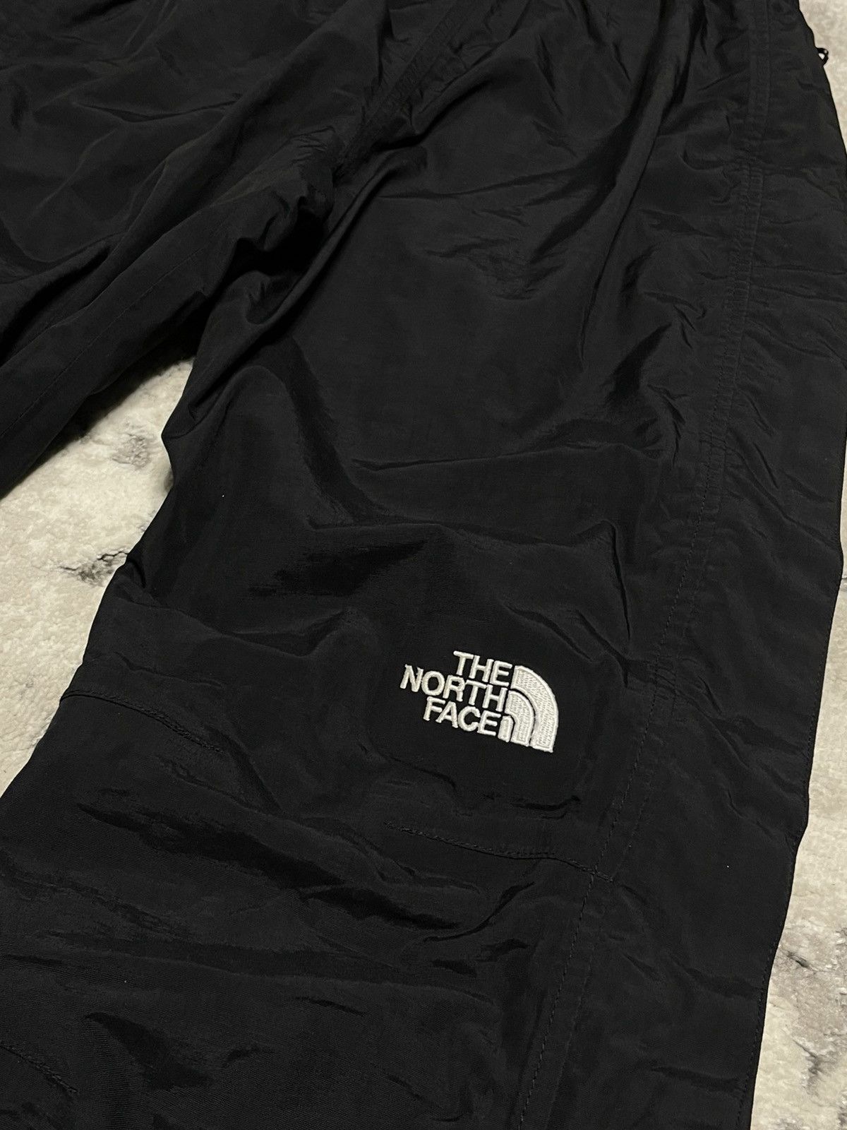 The North Face Vintage The North Face Nylon Full Zip Pants Arcteryx Oakley Size US 30 / EU 46 - 7 Thumbnail