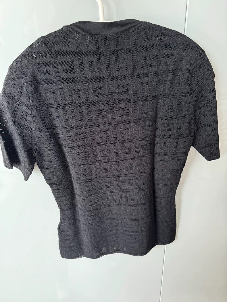 Givenchy Givenchy Black Full Logo Women's Short Size XS / US 0-2 / IT 36-38 - 2 Thumbnail