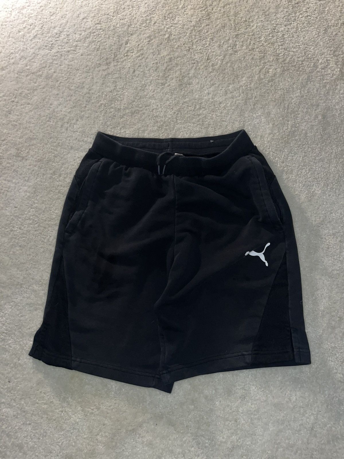 Puma Vintage grunge Puma Shorts faded Size US 30 / EU 46 - 2 Thumbnail