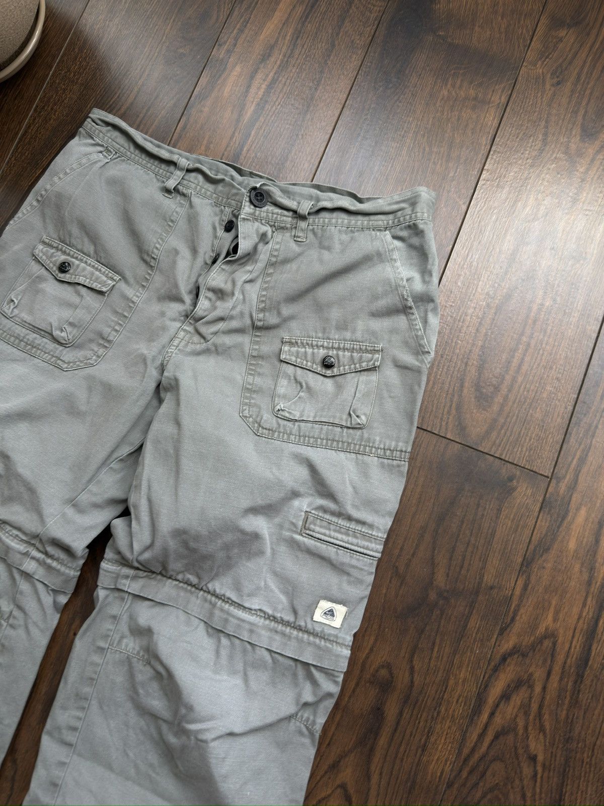 Nike ACG Vintage Nike ACG Women's Cargo Pants Size 28" / US 6 / IT 42 - 3 Thumbnail