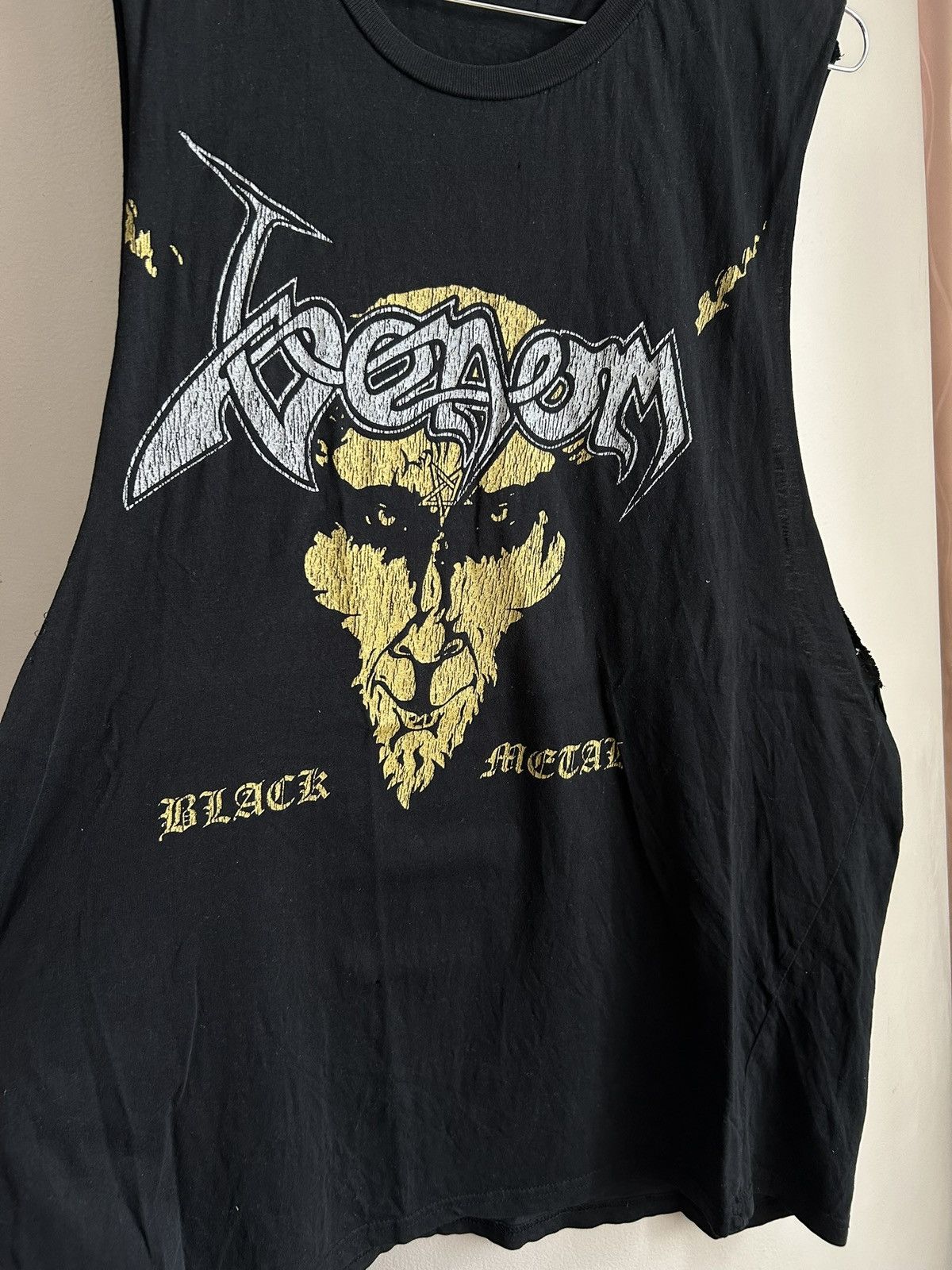 Band Tees Vintage Venom T Shirt Cut off Mayhem Bathory Thrashed Size US L / EU 52-54 / 3 - 3 Thumbnail