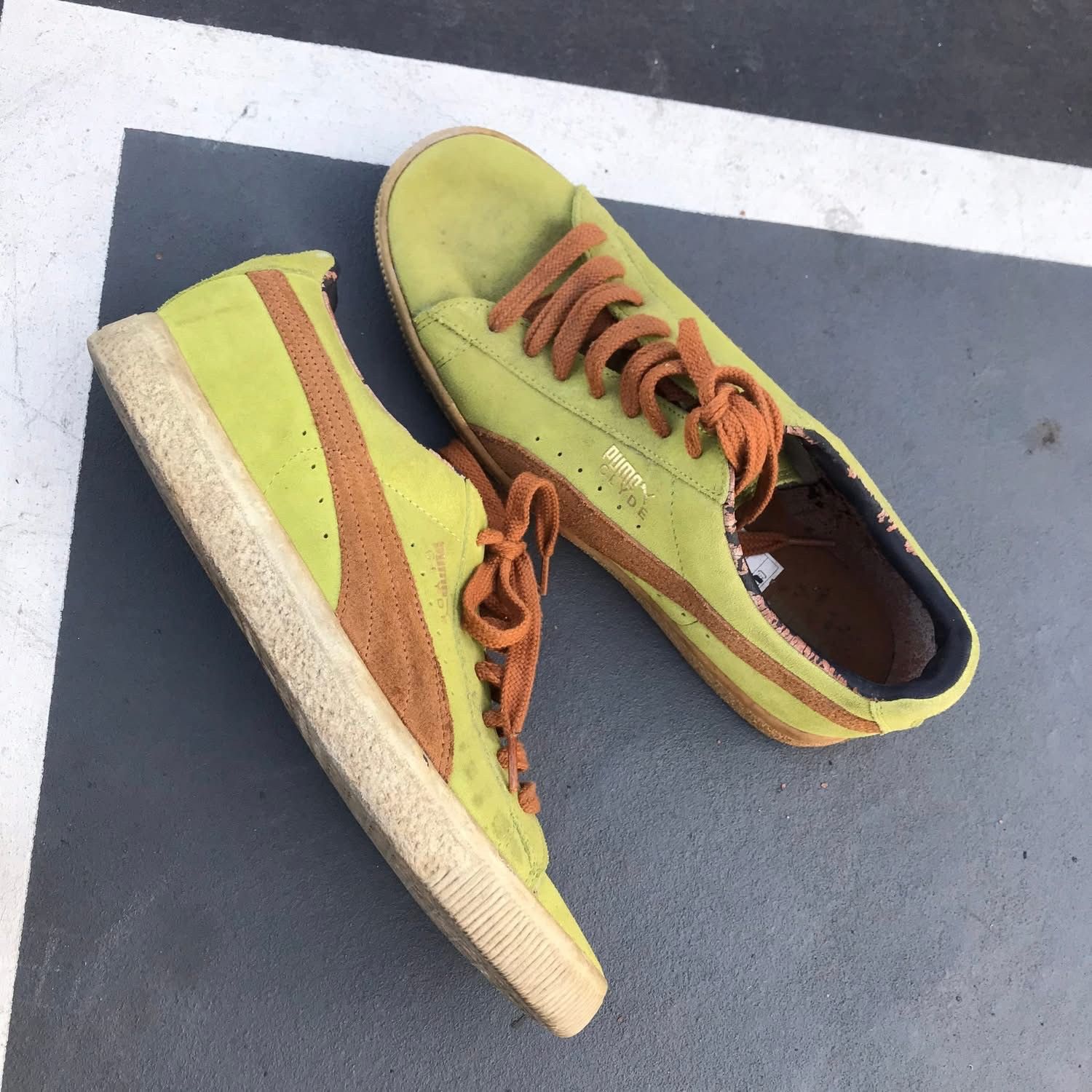 Puma Vintage Puma Clyde Green suede White Sole Size US 11 / EU 44 - 2 Thumbnail