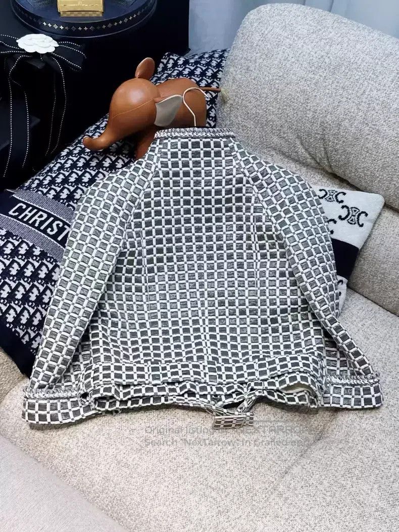 Chanel Chanel Plaid stand-up collar large silver buckle two-pocke Size XS / US 0-2 / IT 36-38 - 3 Thumbnail