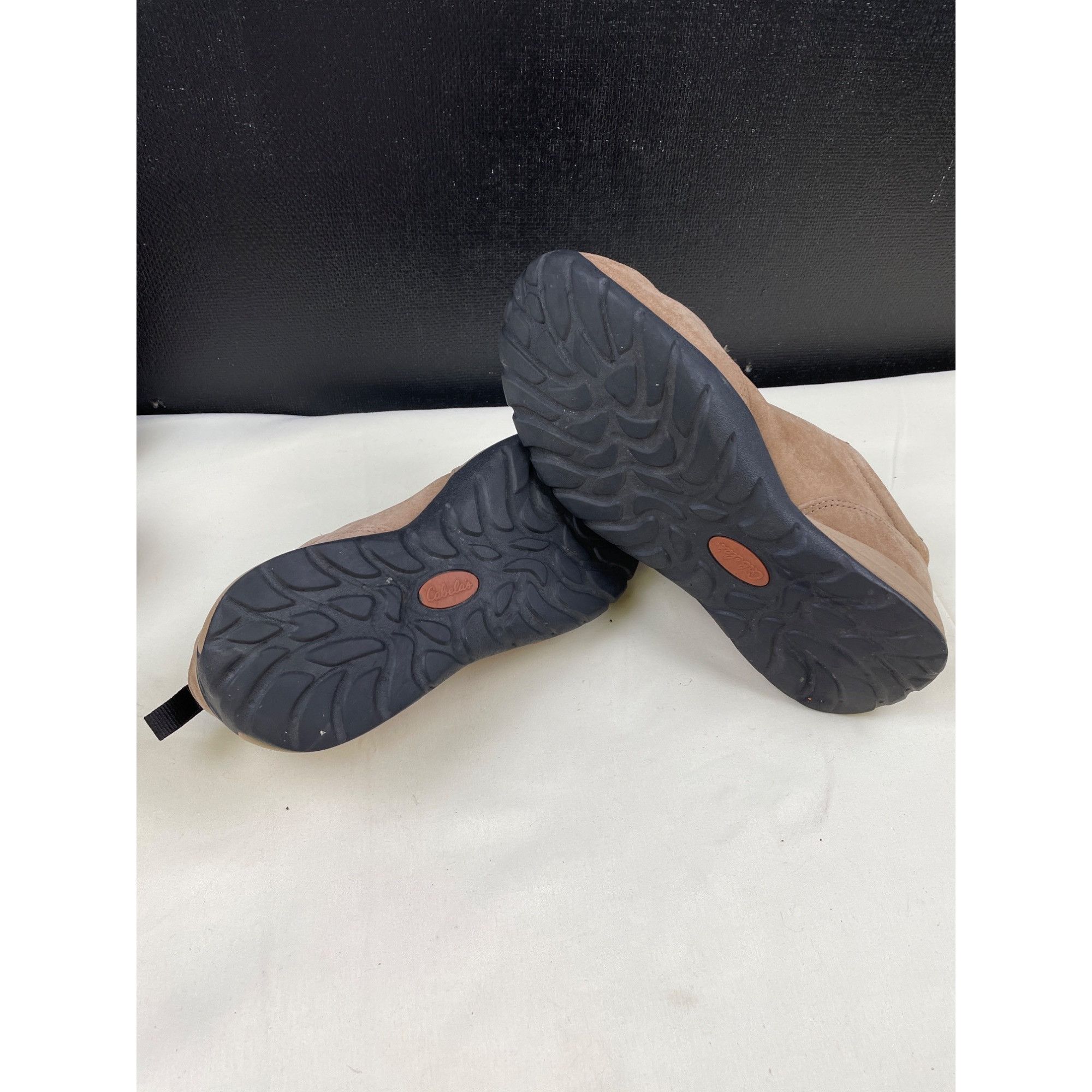 Cabelas Cabelas Women's Tan Suede Slip on Shoes/ Loafers Size 8 SKU Size US 8 / IT 38 - 7 Thumbnail