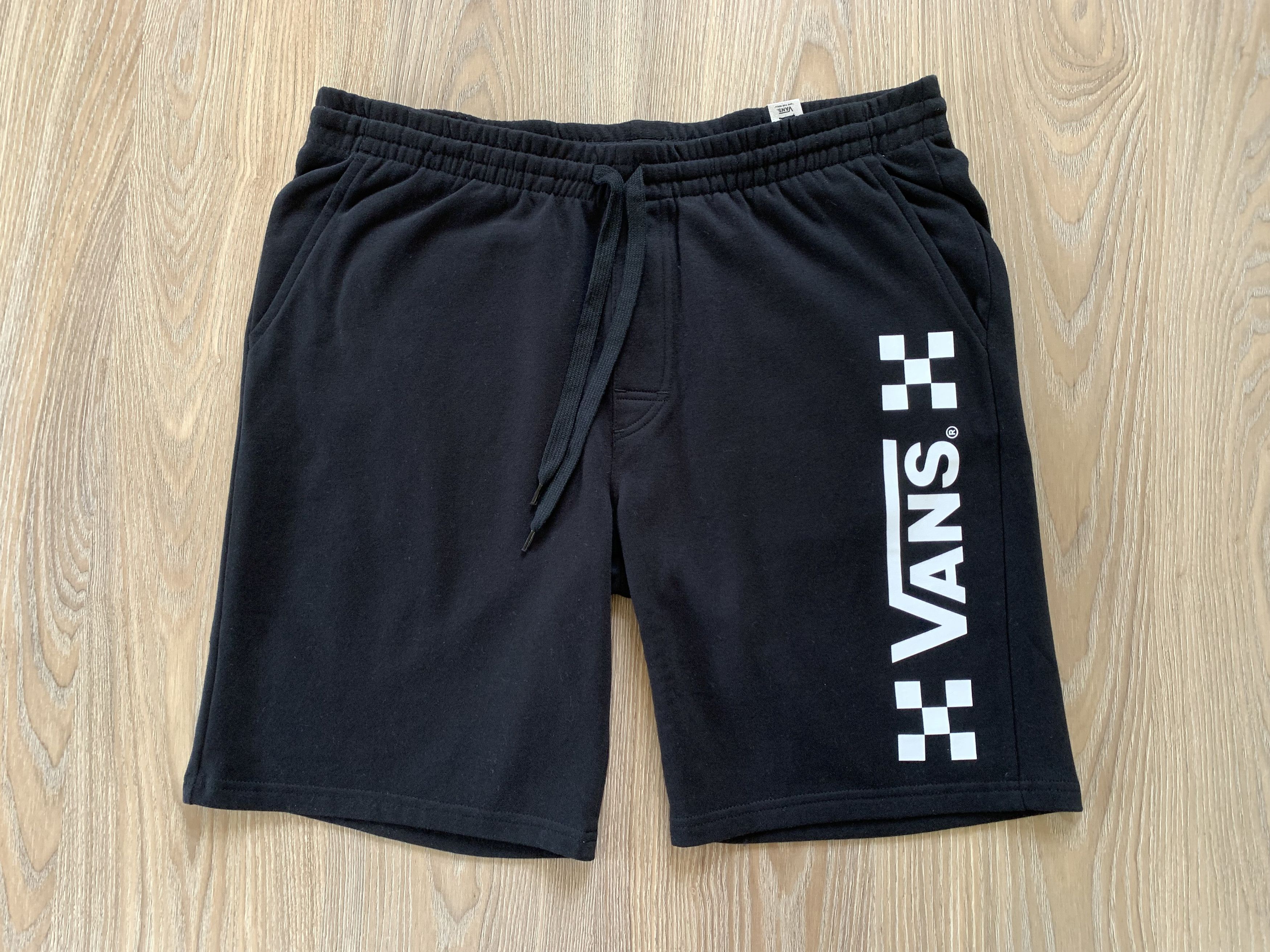 Vans Vans New Black Printed Shorts Size US 42 / EU 58 - 2 Thumbnail