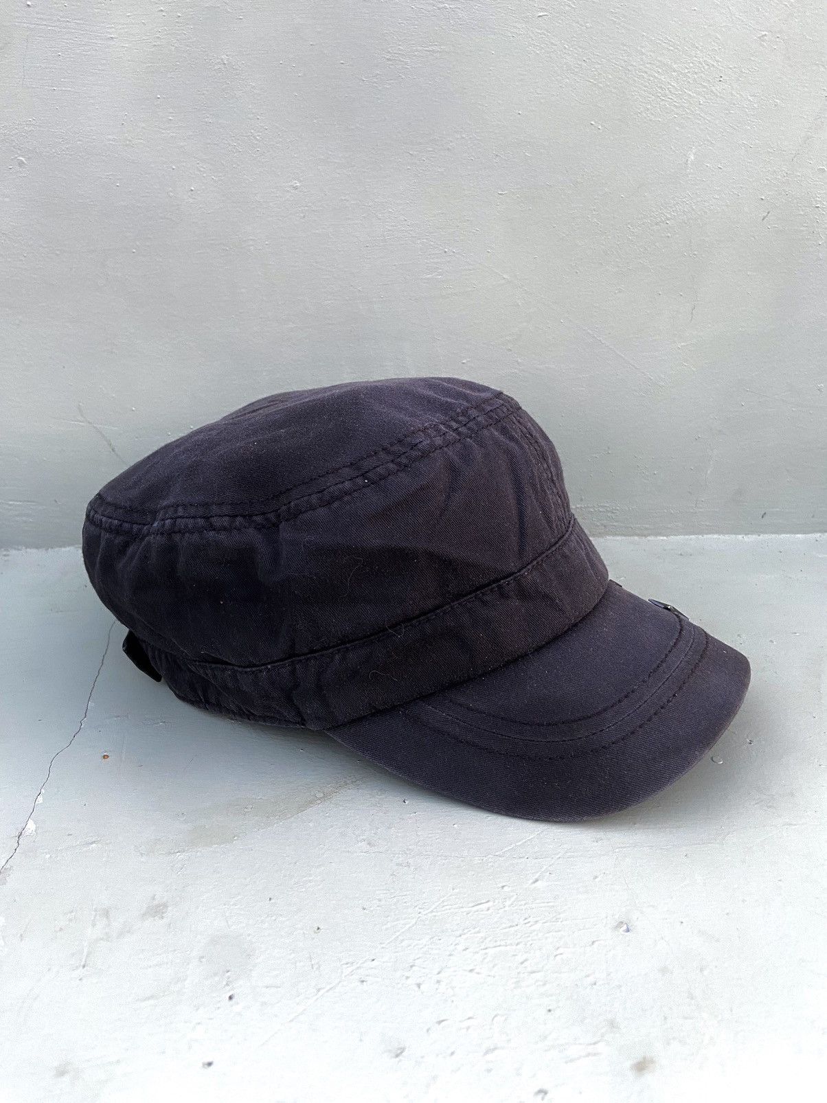 If Six Was Nine 2000s love power soul button star studded patrol hat Size ONE SIZE - 6 Thumbnail