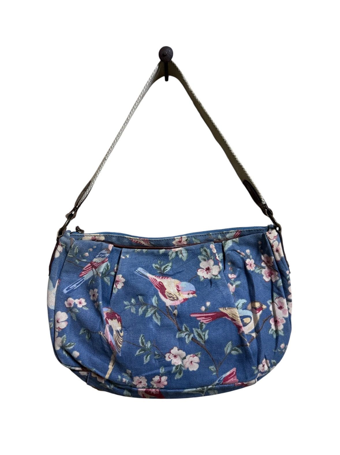 Other UK Cath Kidston Shoulder bag,Brit Birds pattern Vintage Size ONE SIZE - 1 Thumbnail