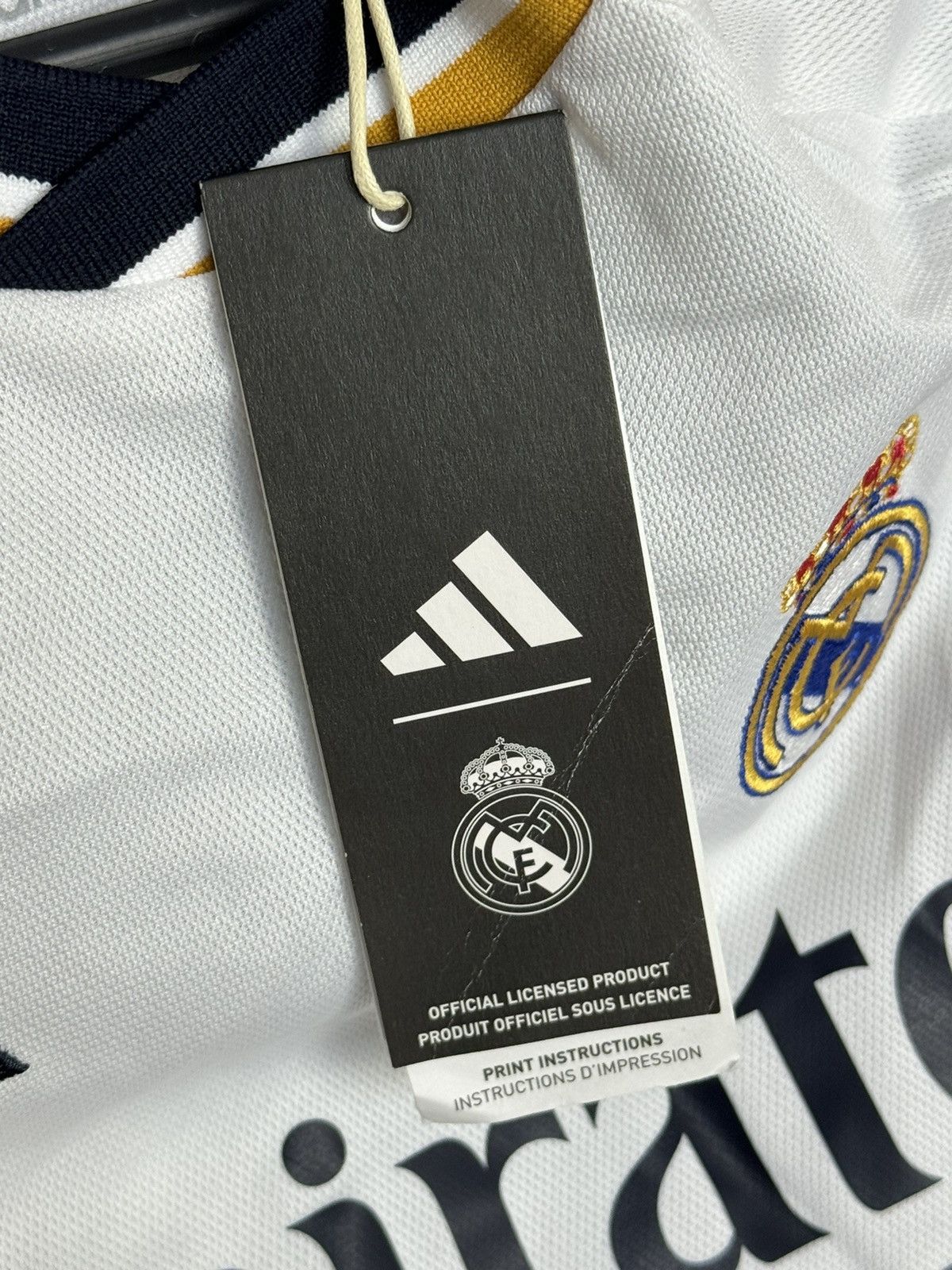 Adidas KIDS Real Madrid 23/24 Home Vinicius Jr. Football Jersey Size US XS / EU 42 / 0 - 10 Thumbnail