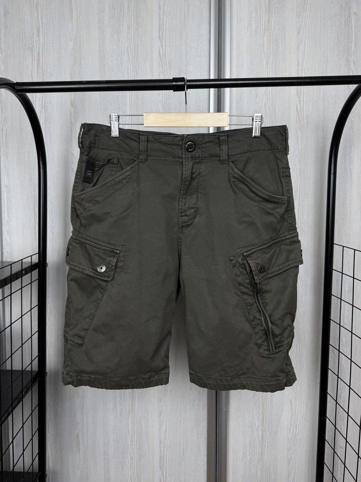 G-Star G-Star Raw Men's Roxic Cargo Shorts Tan Size US 32 / EU 48 - 1 Thumbnail