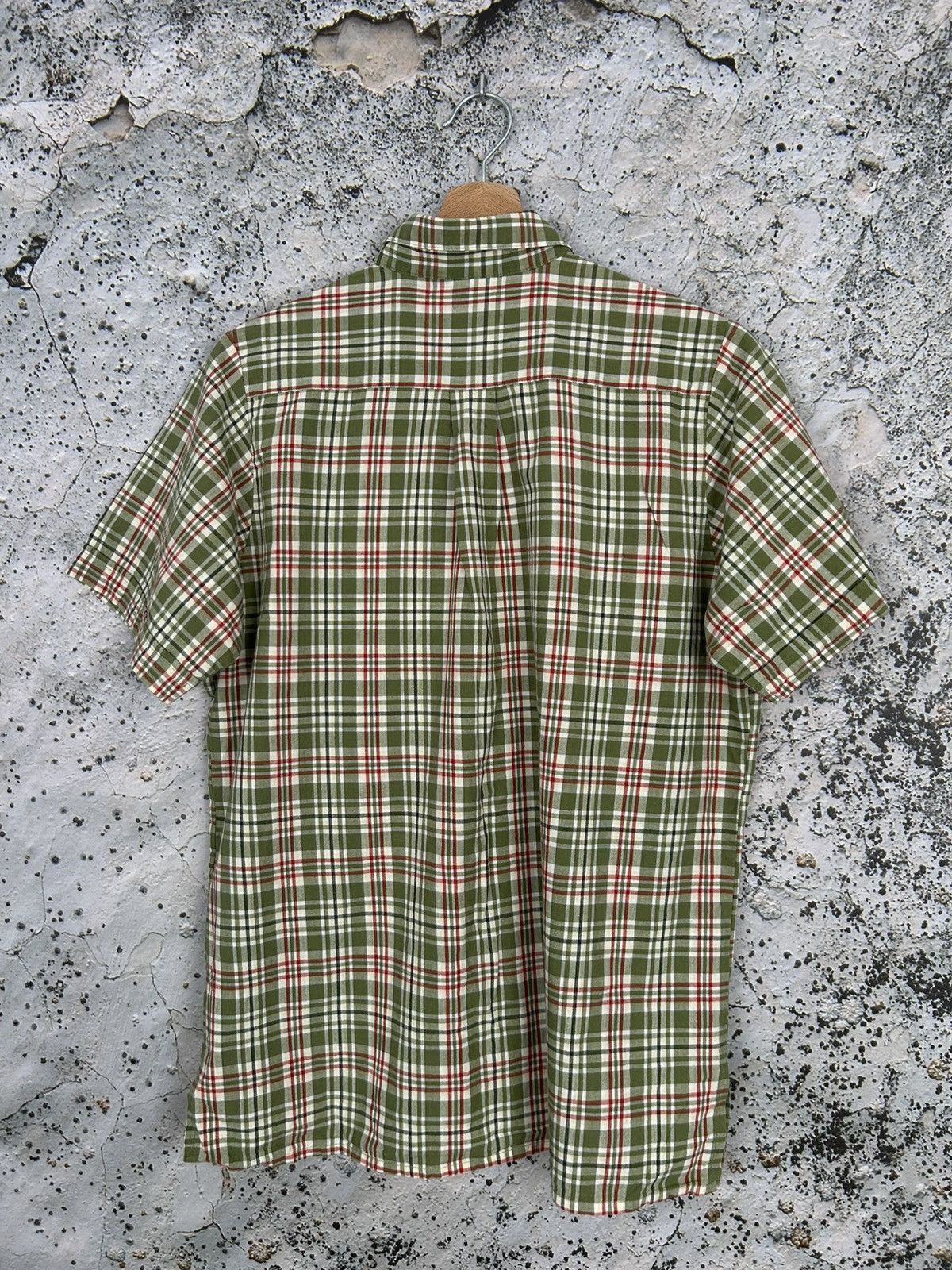 Vintage Vintage Green Short Sleeve Shirt Streetwear Skate Baggy Rap Size US M / EU 48-50 / 2 - 3 Thumbnail