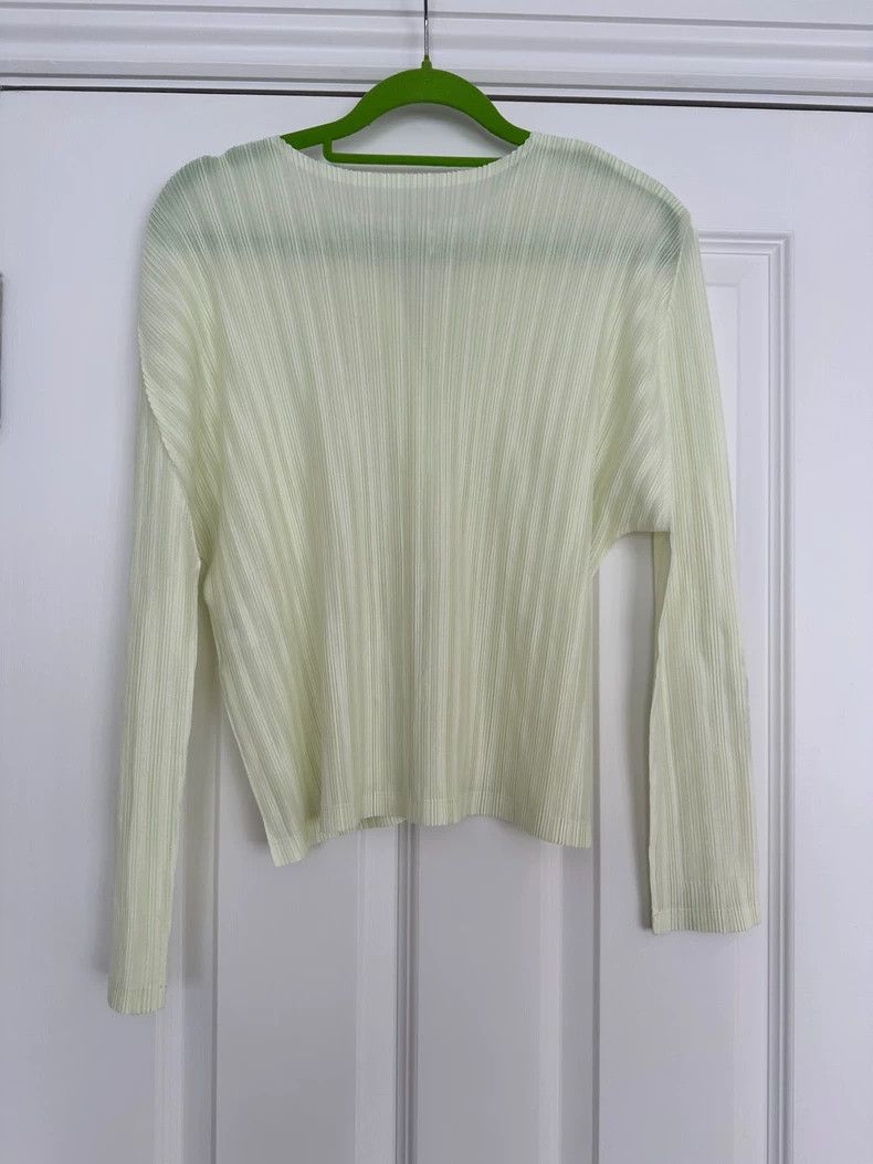 Issey Miyake Issey Miyake size:3 Light yellow pleated cardigan Size XS / US 0-2 / IT 36-38 - 3 Thumbnail
