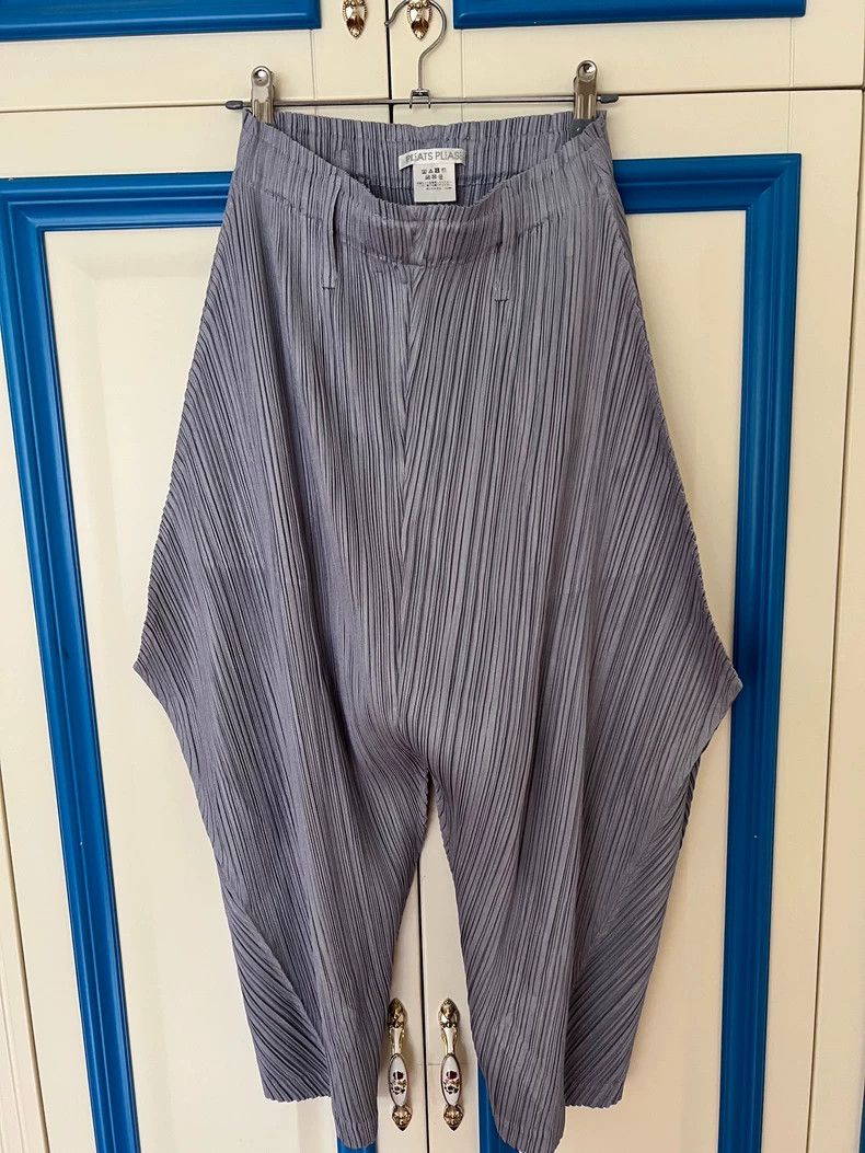 Issey Miyake size:3 Grey irregular-shaped pants