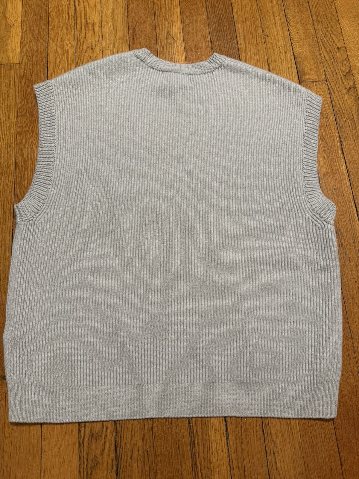 Solid Homme Solid Homme SS21 Sage Green Ribbed Knit Sweater Vest Size 46 Size US S / EU 44-46 / 1 - 3 Thumbnail