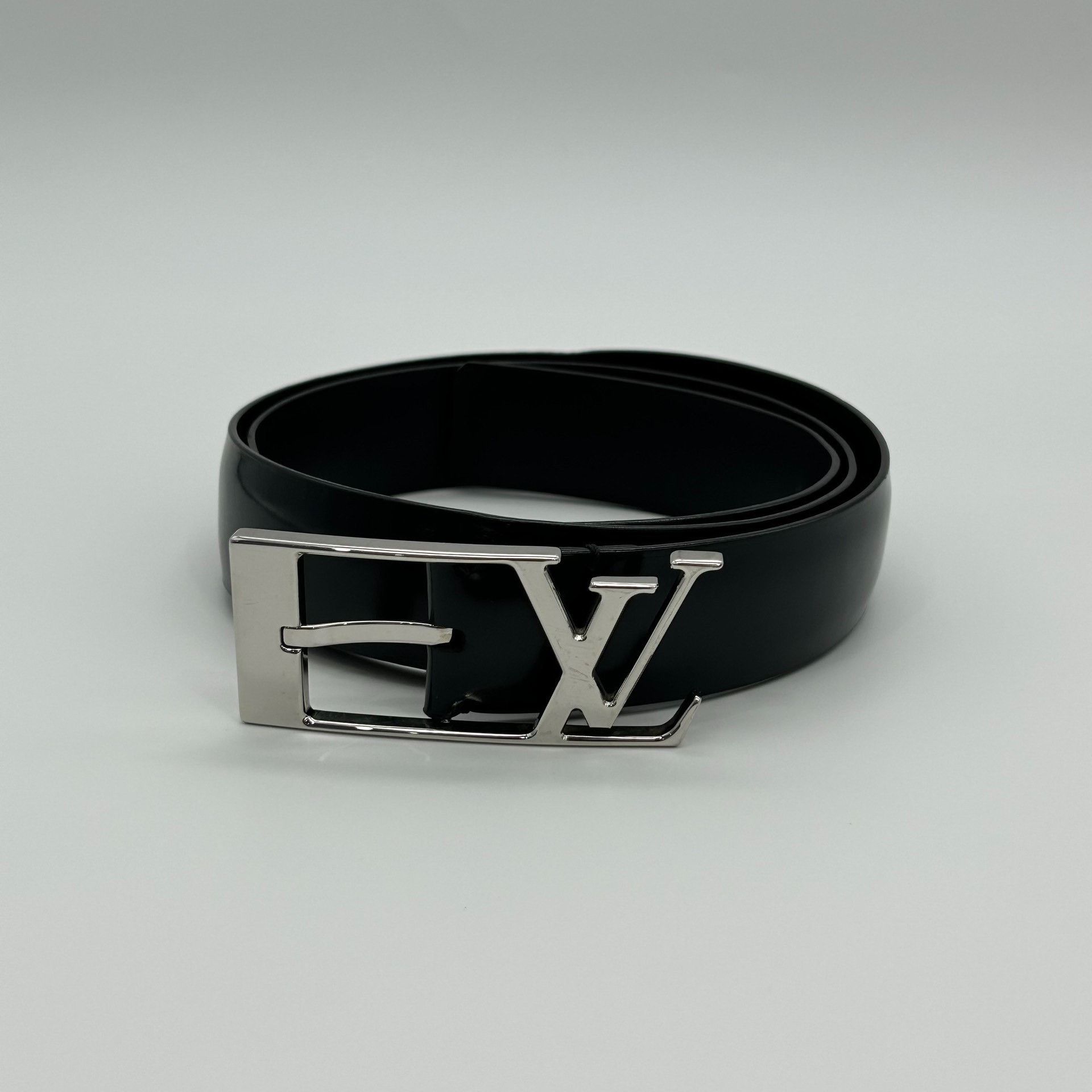 Louis Vuitton Louis Vuitton Skyline Box Leather Belt Size ONE SIZE - 1 Thumbnail