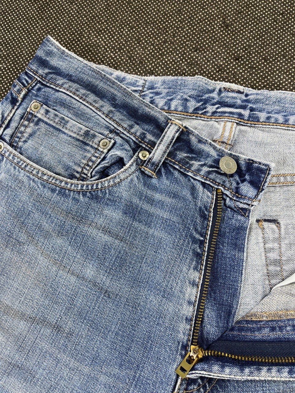 Levi's Vintage Levis 505 Ripped Jeans - J697 Size US 32 / EU 48 - 5 Thumbnail
