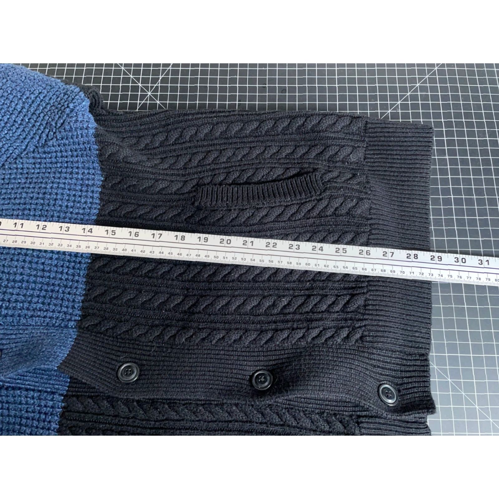 American Eagle Outfitters VINTAGE American Eagle Outfitters Cardigan? Size US XL / EU 56 / 4 - 6 Thumbnail