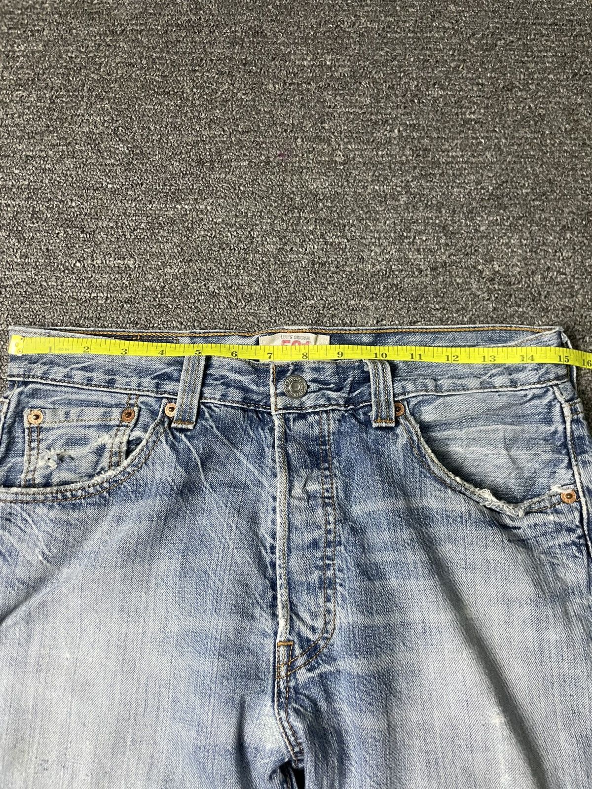 Levi's × Vintage Vintage Levi’s Distressed Denim Jeans (67) Size US 30 / EU 46 - 5 Thumbnail