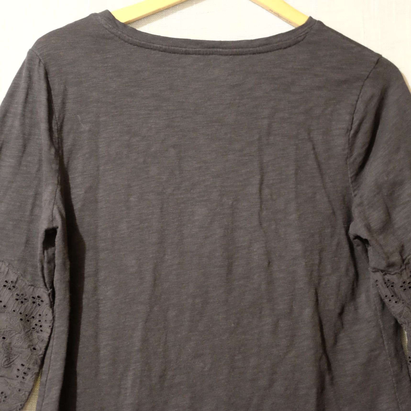 Croft & Barrow Croft & Barrow 3/4 Sleeve Top Black Cotton/Poly Womens M Shirt Adult Medium Black Classic Knit Embroidered Lace Casual Size M / US 6-8 / IT 42-44 - 6 Thumbnail