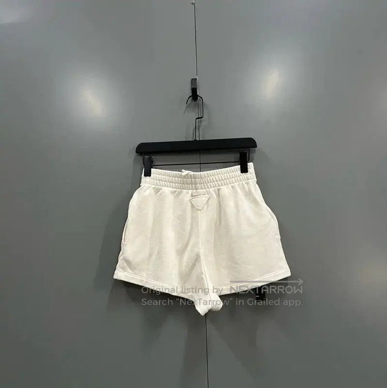 Prada Prada Summer Cream Cotton Women's Shorts. Size 23" - 2 Thumbnail