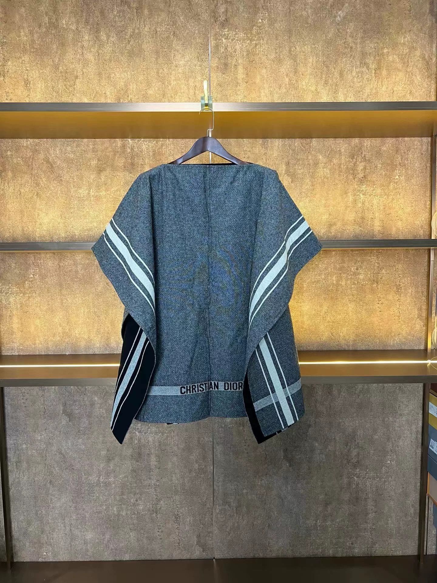 Dior Dior Logo Slogan Cape Size S / US 4 / IT 40 - 1 Thumbnail