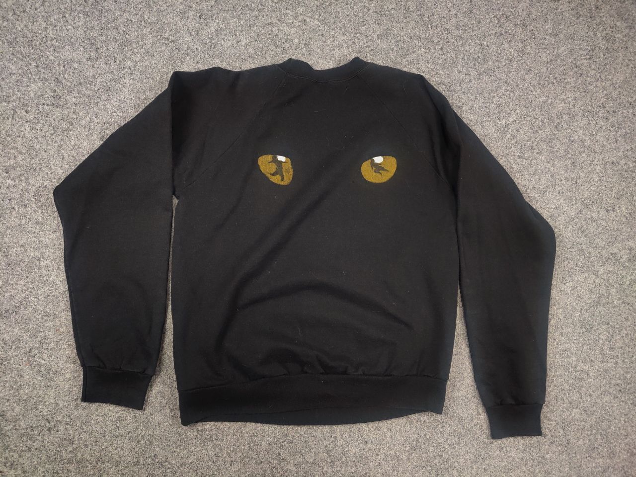 Vintage Vintage 1981 Cats Black Crewneck Sweatshirt Musical Graphic Size US L / EU 52-54 / 3 - 12 Thumbnail