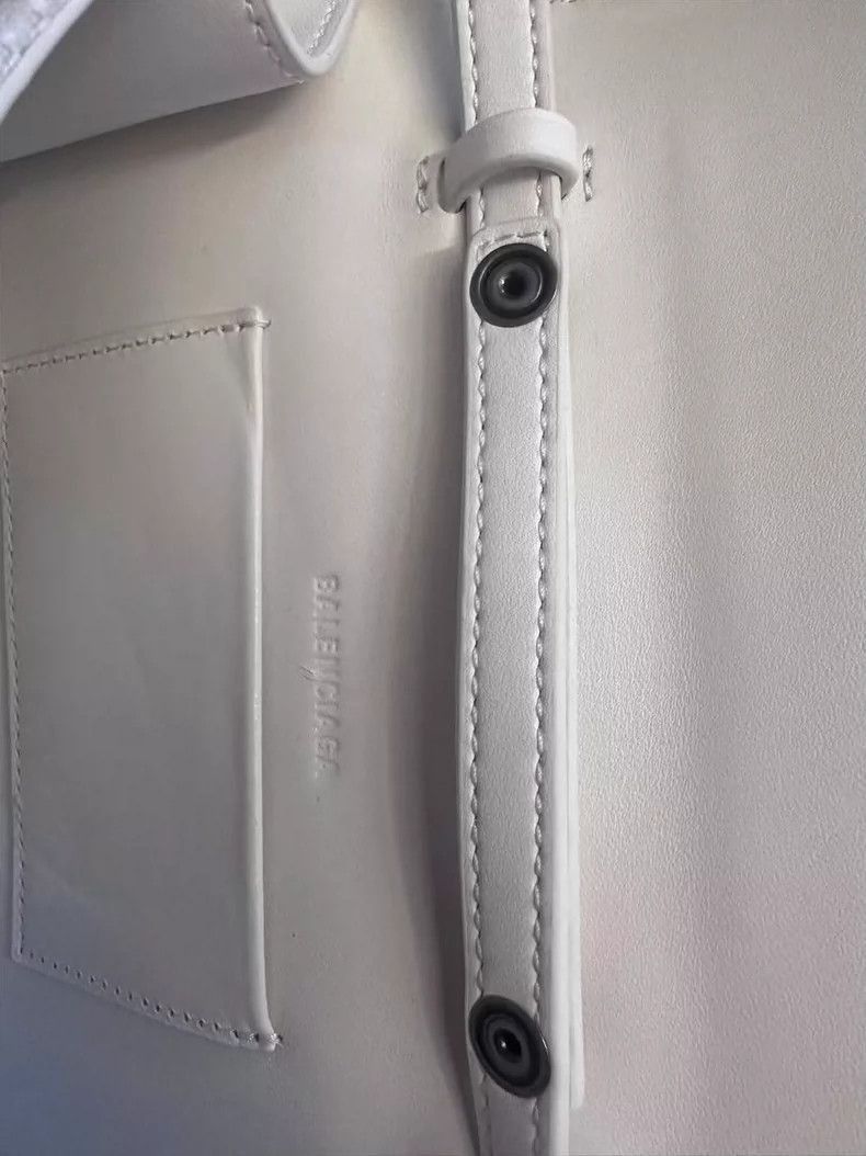 Balenciaga balenciaga sneakers shaped crossbody bag-2507 Size ONE SIZE - 8 Thumbnail