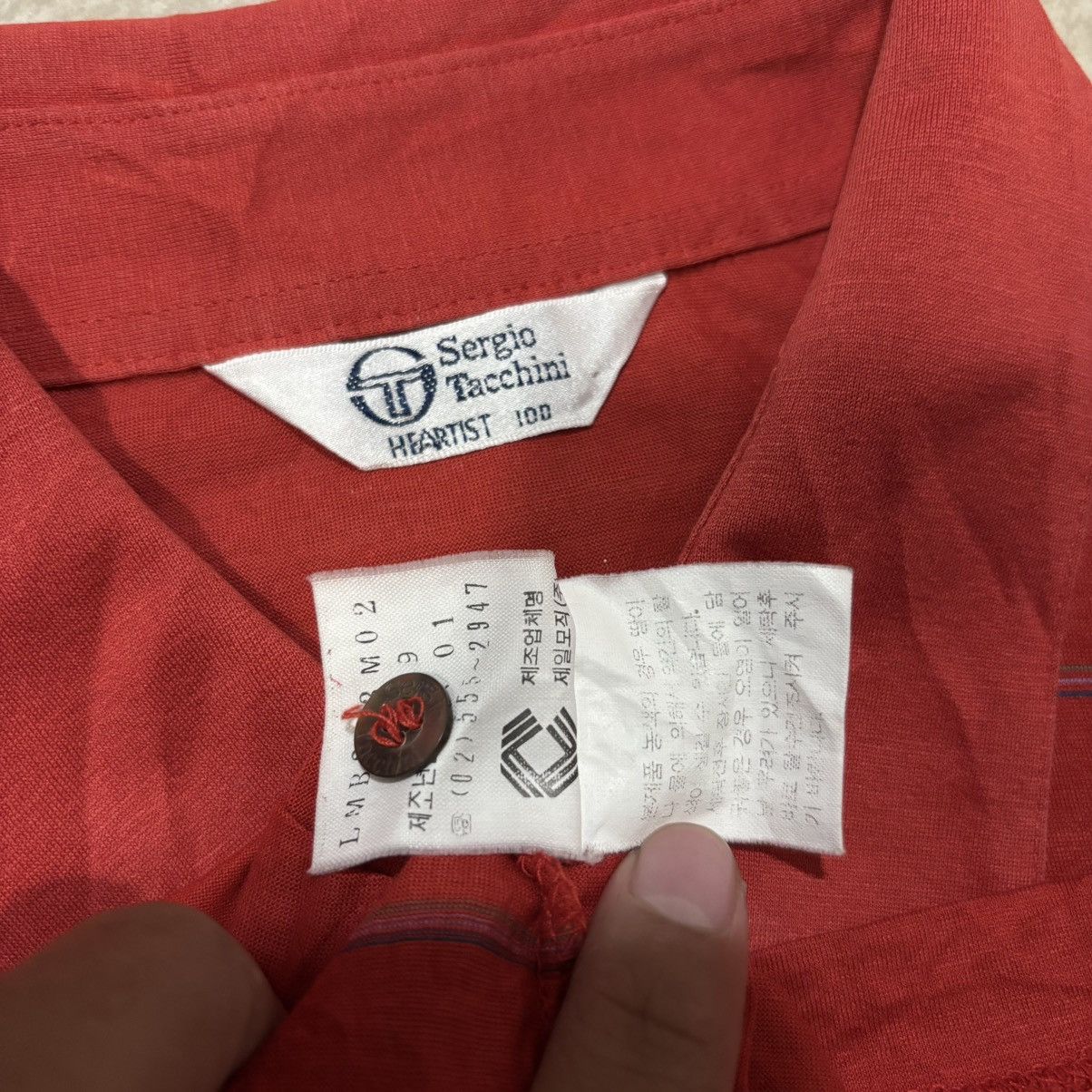 Sergio Tacchini Sergio tacchini vintage shirt gold stripe embroidery Size US L / EU 52-54 / 3 - 6 Thumbnail