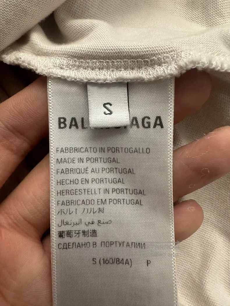 Balenciaga Balenciaga Letter Round Neck Worn Effect Straight Short Sl Size US S / EU 44-46 / 1 - 4 Thumbnail