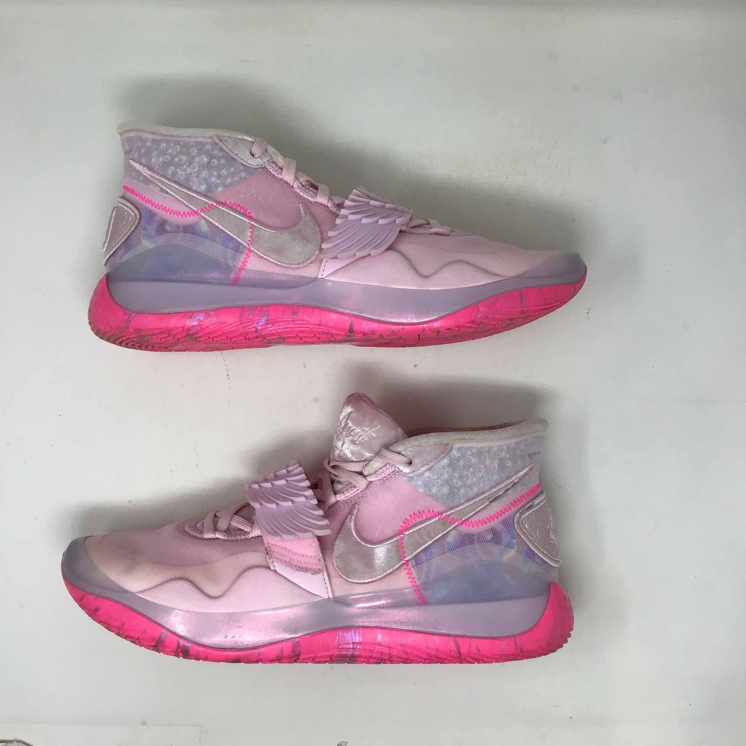 Kyrie 12 Aunt Pearl KD 12 Aunt Pearl