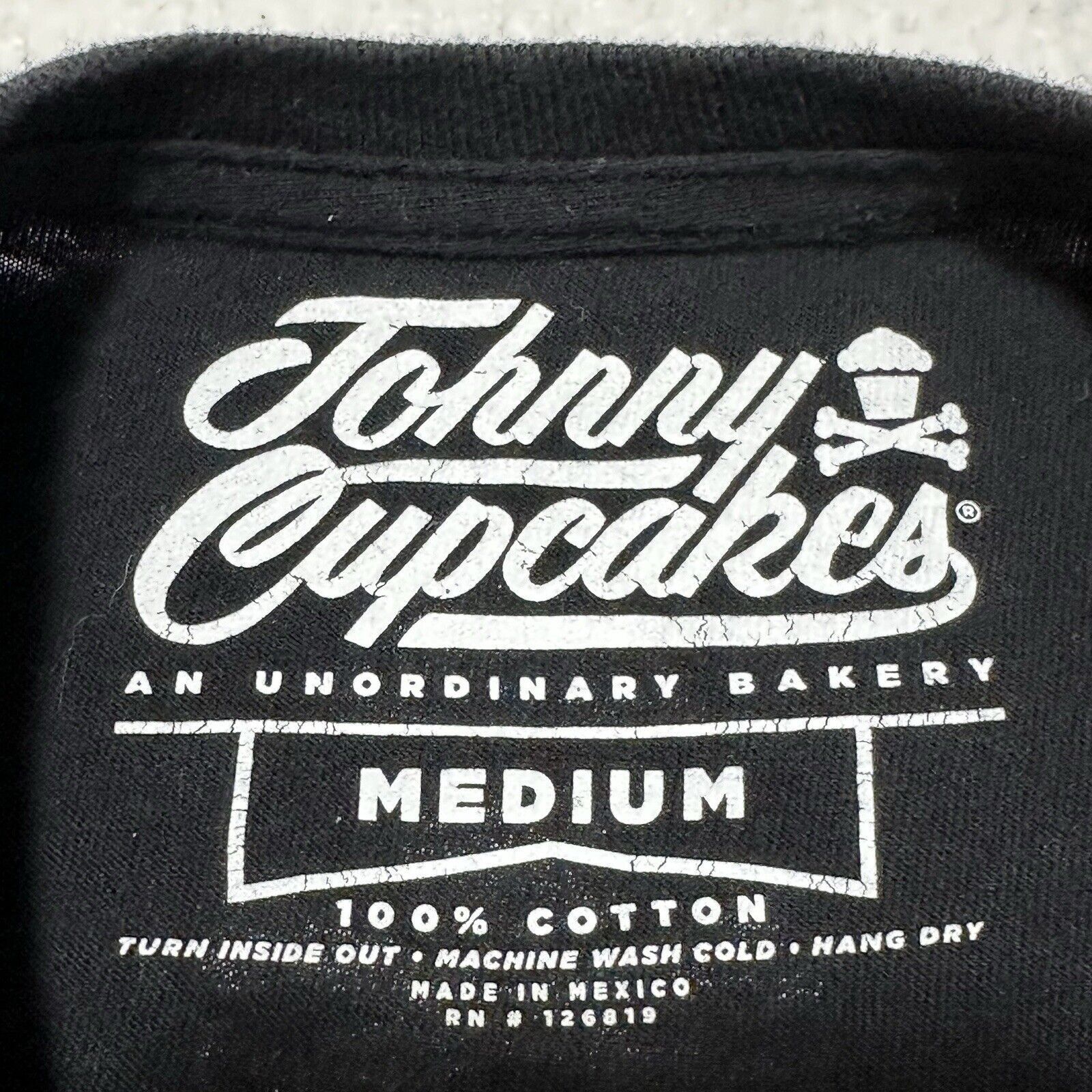 Johnny Cupcakes Johnny Cupcakes Medium Boston Red Sox Graphic T Shirt Size US M / EU 48-50 / 2 - 3 Thumbnail