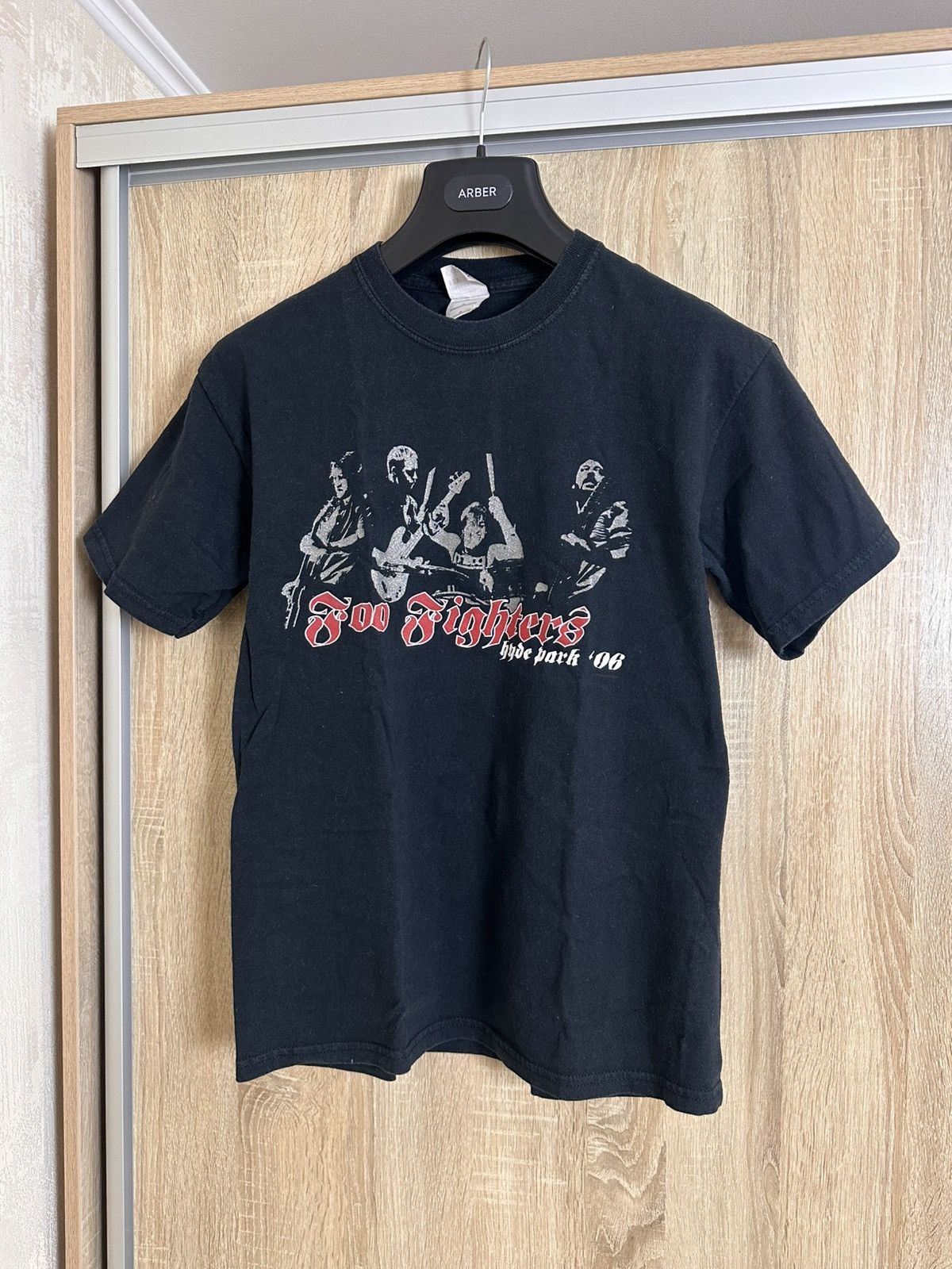Band Tees 🔥 Foo Fighters 2006 Hyde Park Concert Rock Band T Shirt Y2K Size US M / EU 48-50 / 2 - 1 Thumbnail