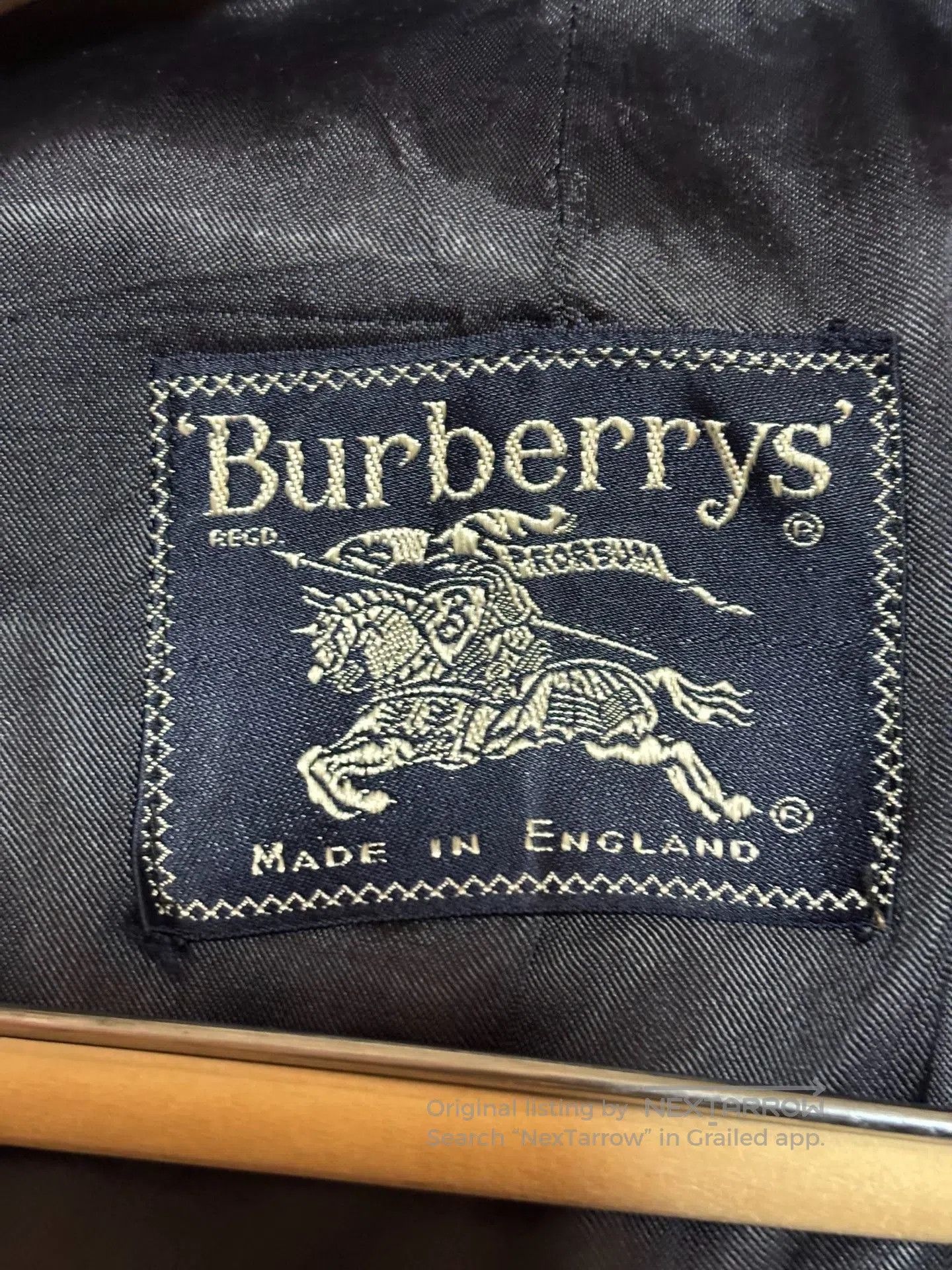 Burberry Burberry Women's Trench Coat. Size M / US 6-8 / IT 42-44 - 7 Thumbnail