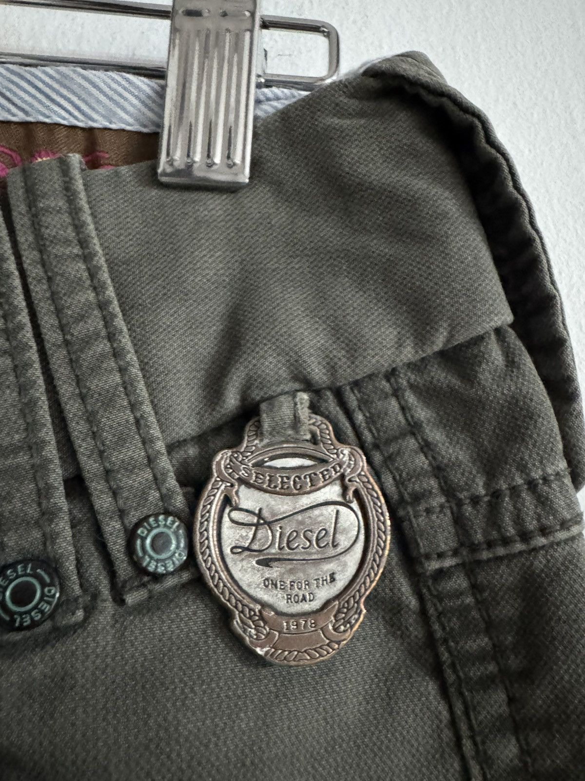 Diesel DIESEL Vintage Y2K Low-Rise Cropped Cargo/Biker Pants Size 26" / US 2 / IT 38 - 12 Thumbnail