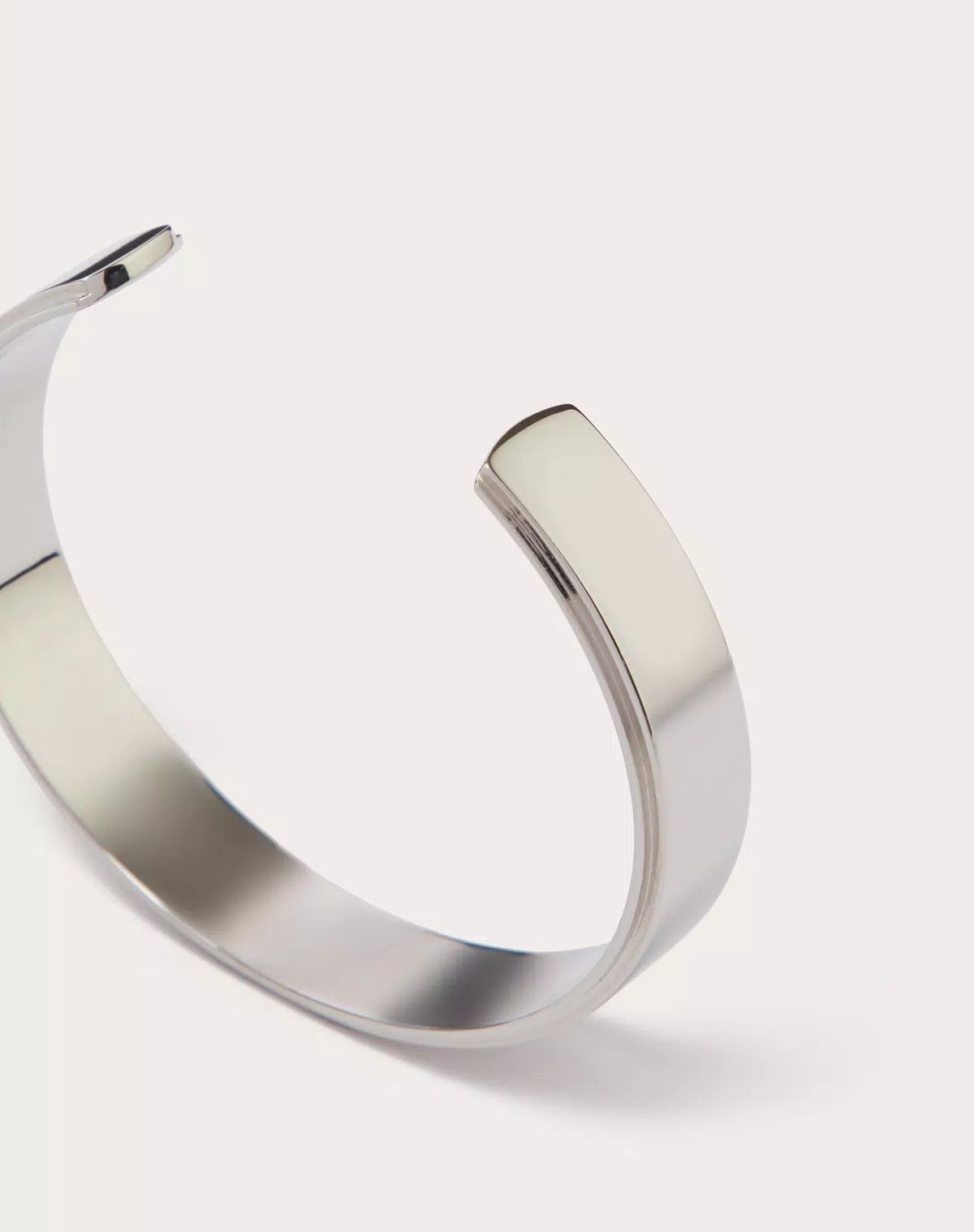 Valentino oc11z0725 Size:Medium/ Metal And Enamel Cuff in Silver Size ONE SIZE - 4 Thumbnail