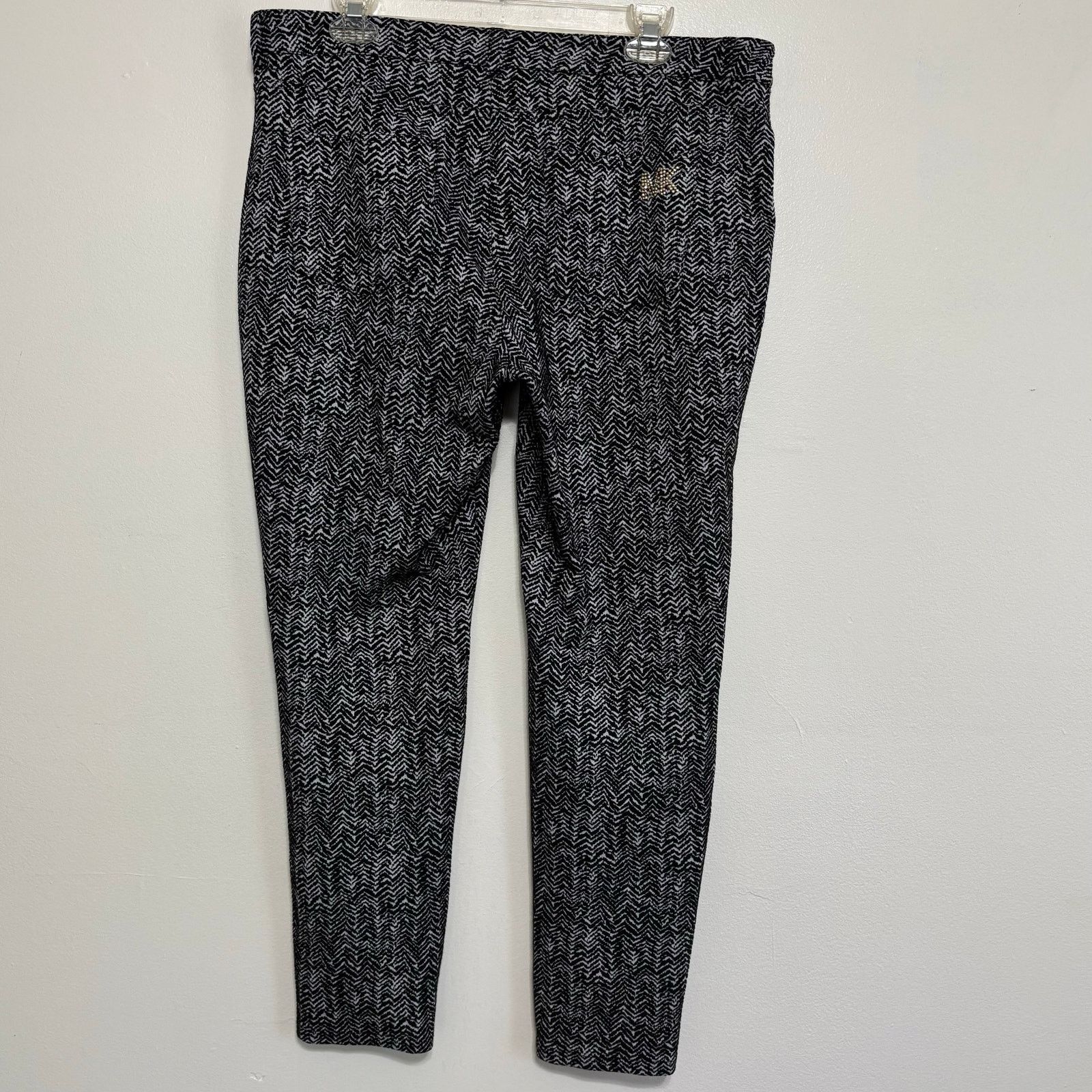 Other Michael Michael Kors Black and White Zig Zag Pants Size 14 Size 36" / US 14 / IT 50 - 2 Thumbnail