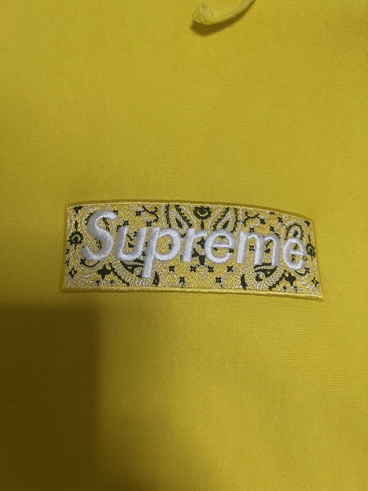 Supreme Supreme yellow bandana paisley box logo hooded sweatshirt Size US XL / EU 56 / 4 - 3 Thumbnail