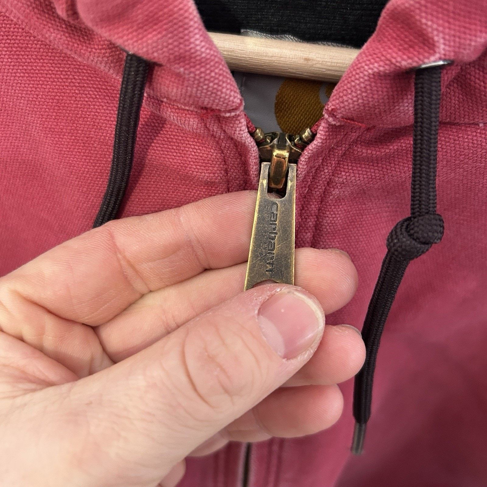 Carhartt Y2K Carhartt Quilted Hooded Jacket “Crabapple Pink” WJ130 Size US XL / EU 56 / 4 - 17 Thumbnail