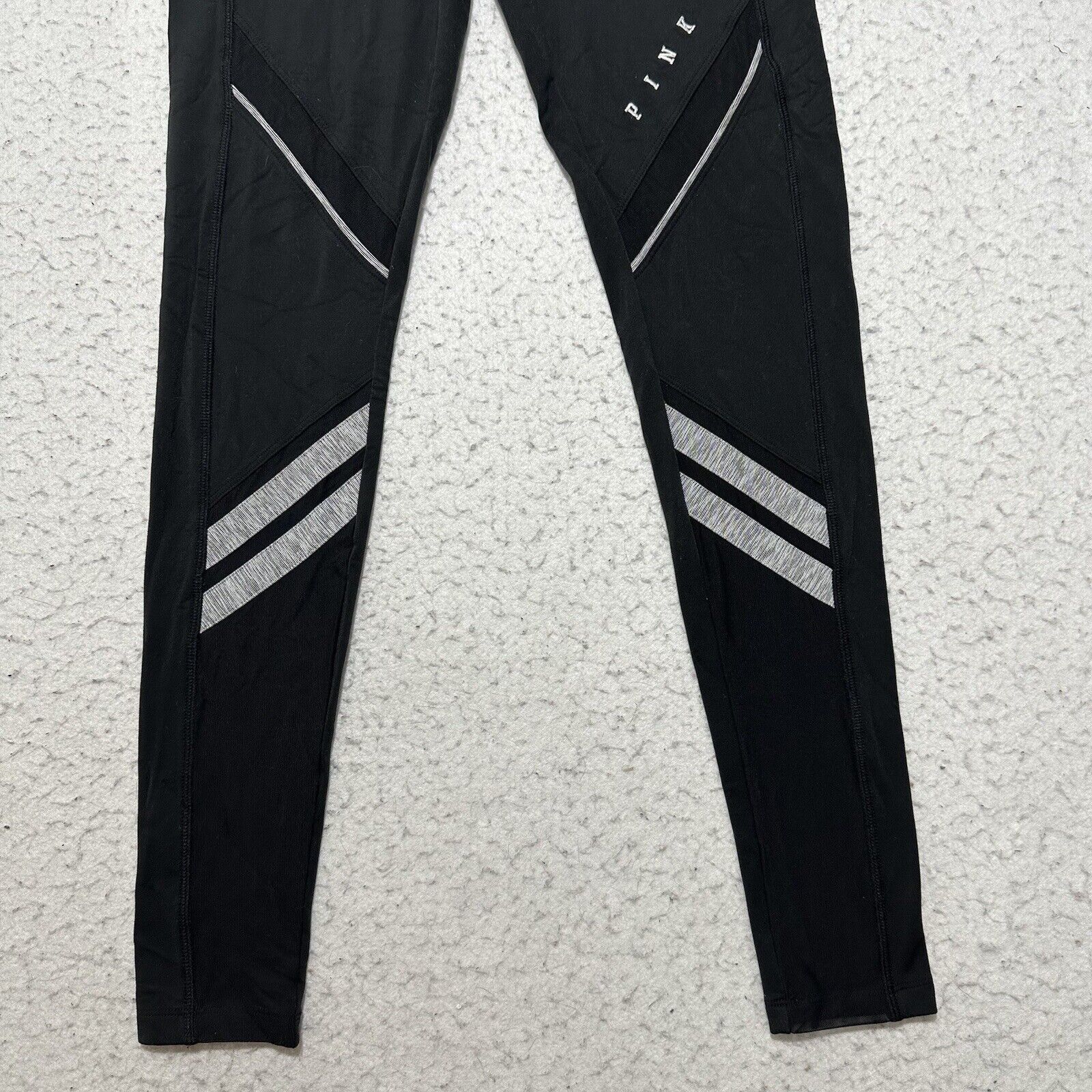 Victoria's Secret Victoria’s Secret Pink XS Athletic Stretch Ankle Leggings Size 26" / US 2 / IT 38 - 3 Thumbnail