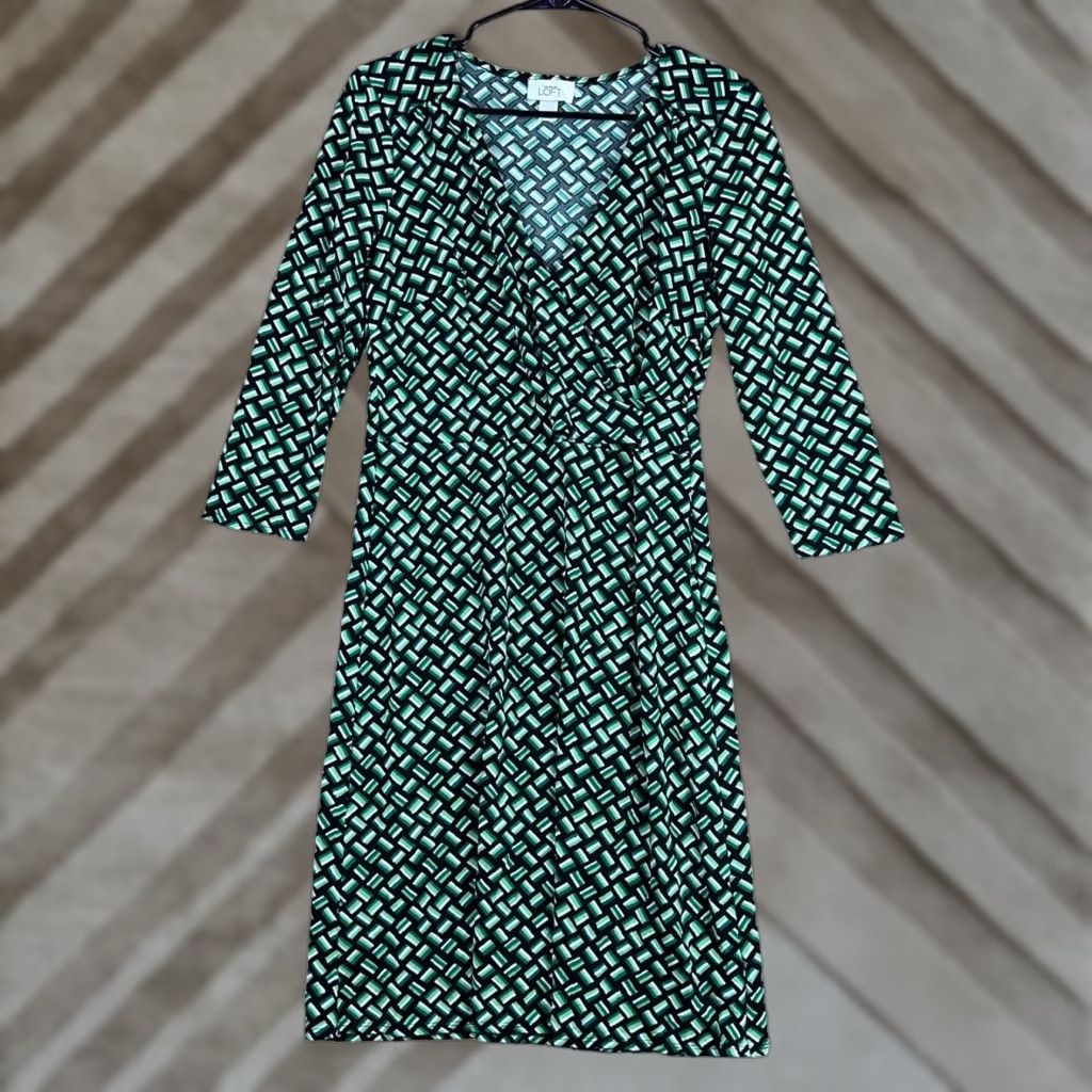 Ann Taylor Ann Taylor LOFT Dress Womens V-Neck Long Sleeve Workwear 6 Black Green Knee Length Subtle Wrap 30 Day Returns Mens? Size M / US 6-8 / IT 42-44 - 1 Thumbnail