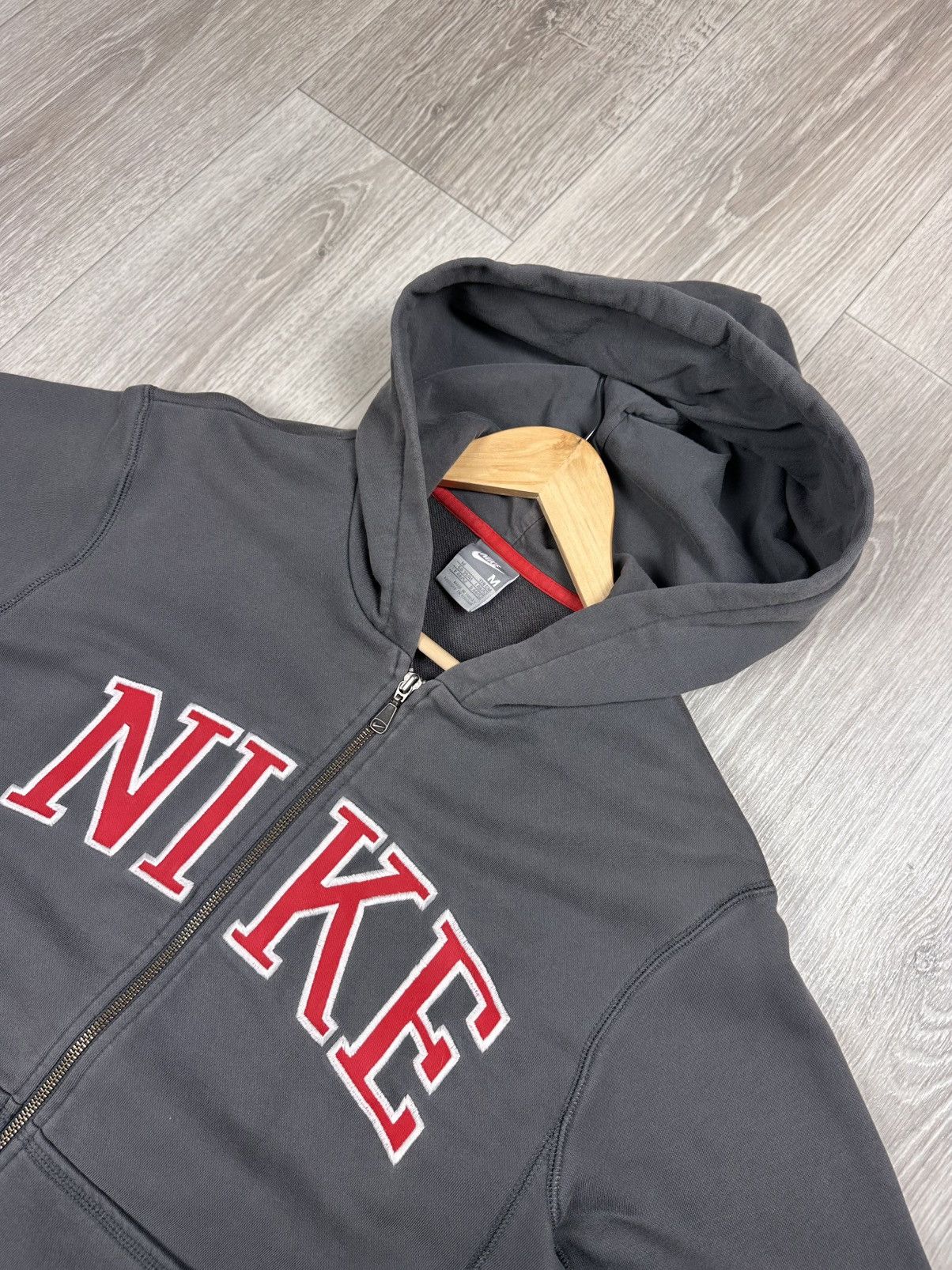 Nike Vintage Nike Y2K Zip Hoodie Big Logo Size US M / EU 48-50 / 2 - 4 Thumbnail