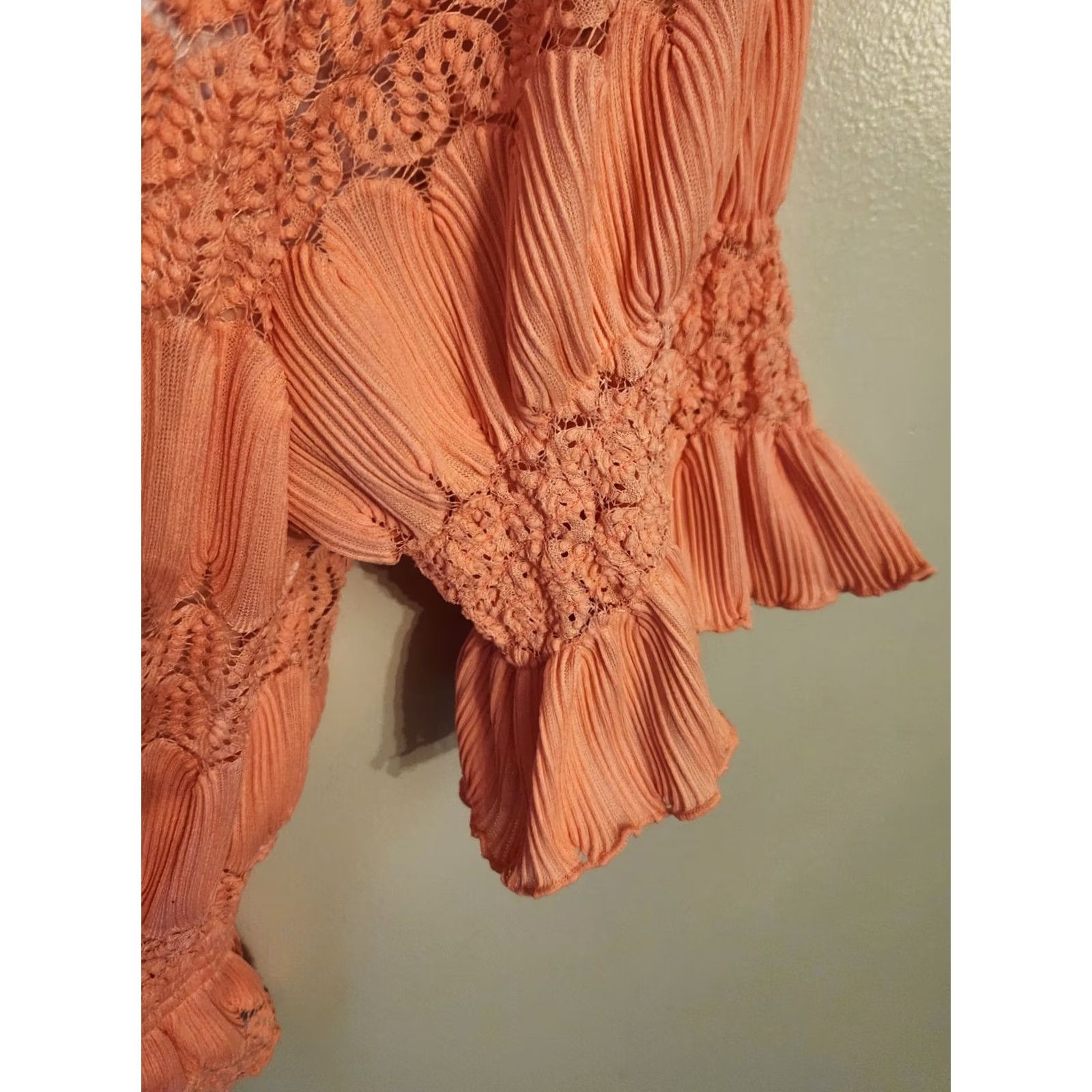Vintage Ashley Stewart Peach Peplum Style Top Blouse Short Bell Sleeve Round Neck Plus Size 22/24 Womens Casual Business Travel Party/Cocktail Size 3XL / US 20-22 - 5 Thumbnail