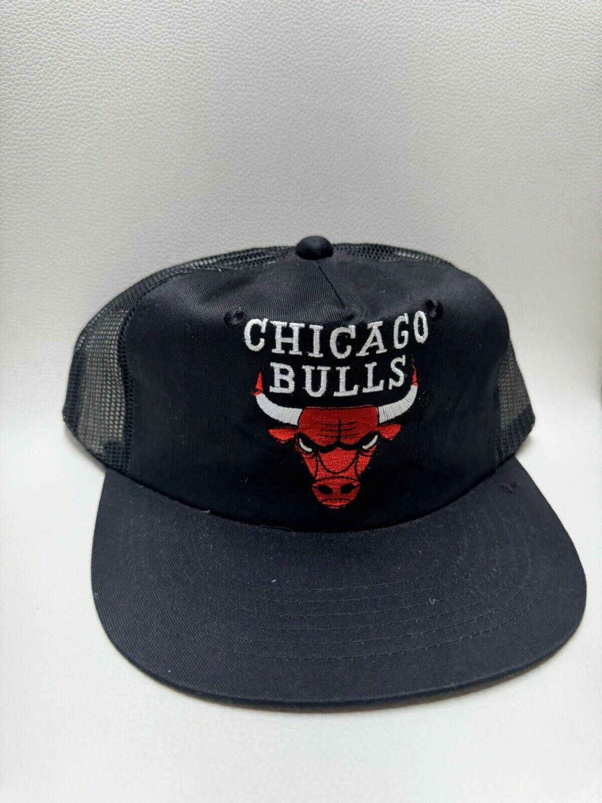 NBA Vintage 80s 90s NBA Chicago Bulls Trucker SnapBack Hat Size ONE SIZE - 2 Thumbnail
